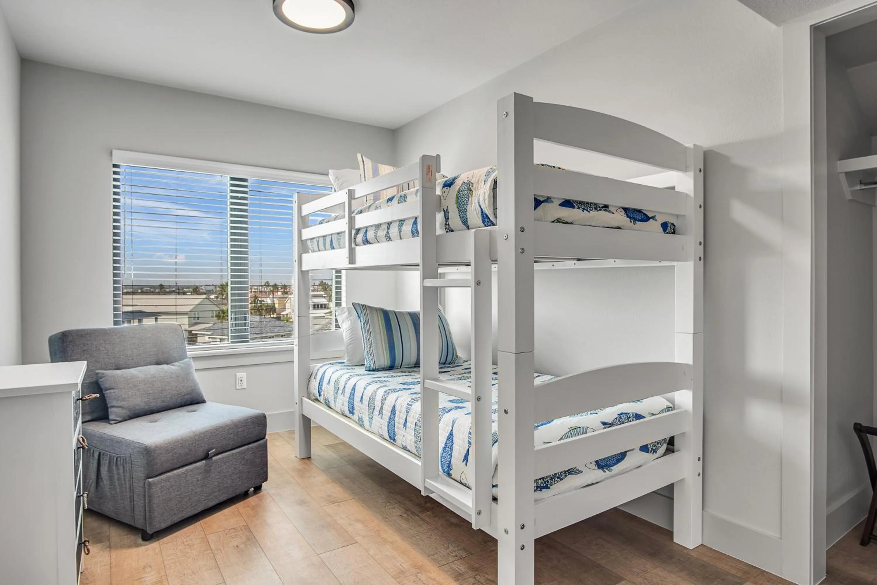 Property building, Bed in The Gentry