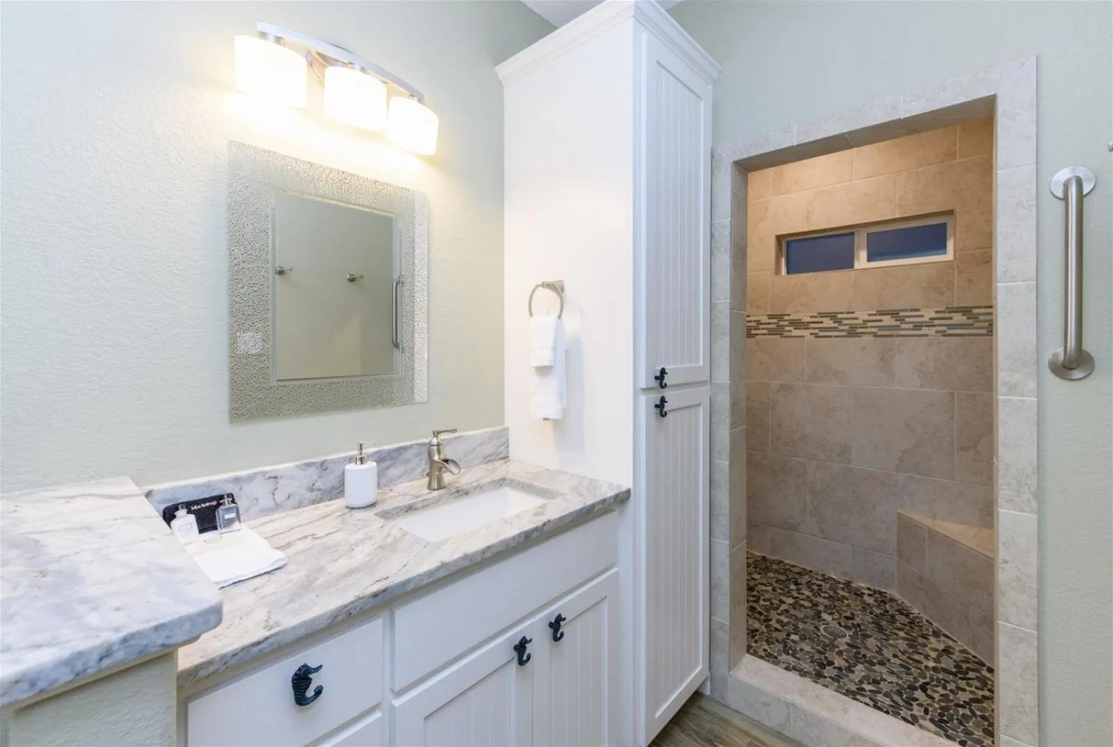 Property building in Blue -Crab- Cove