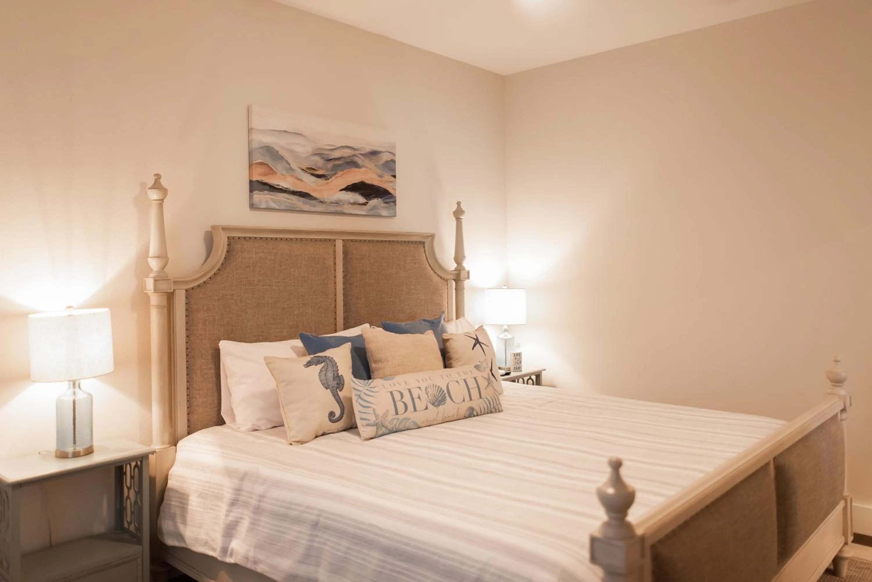 Property building, Bed in Getaway