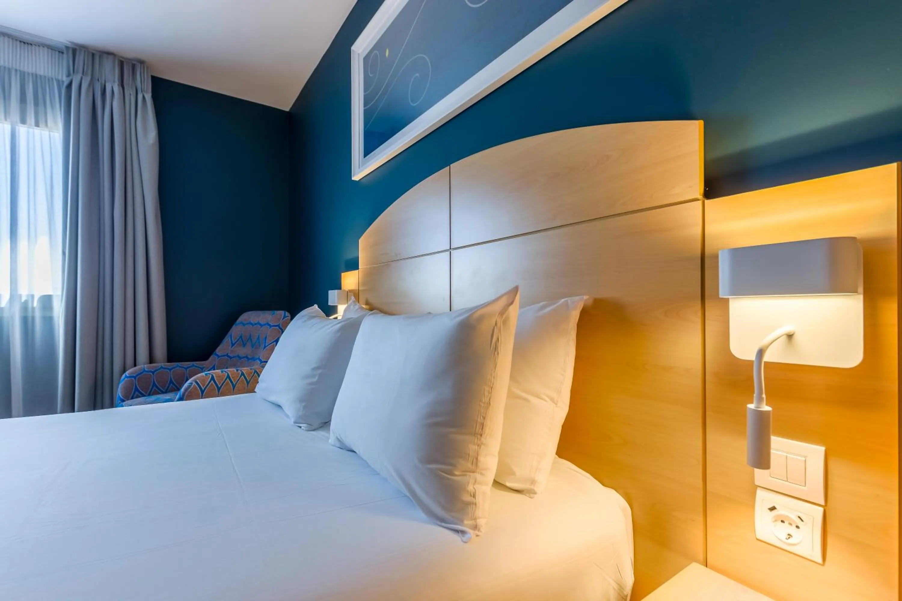 Bed in Travelodge Madrid Alcalá de Henares