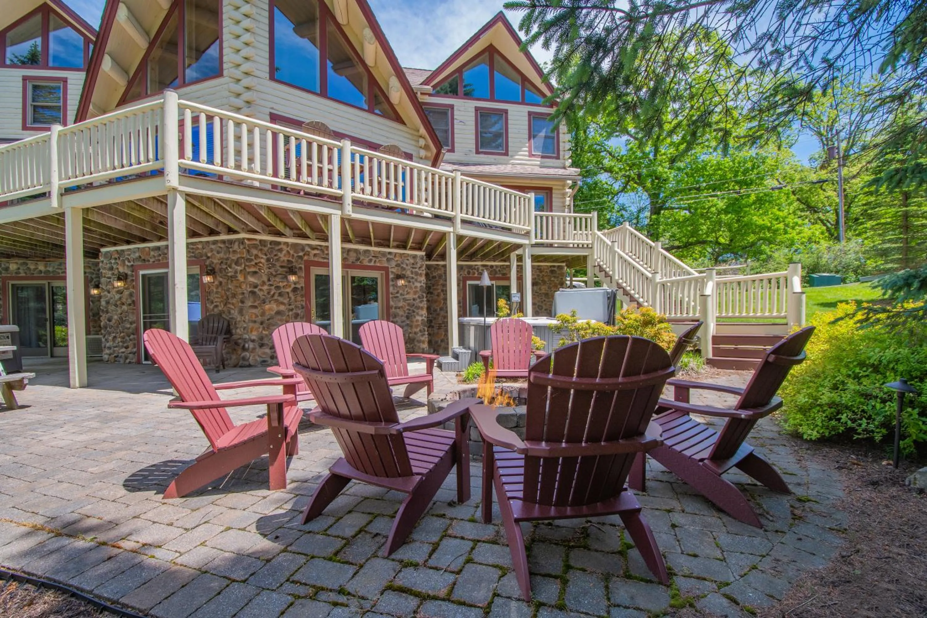 Property building in Mallard Landing