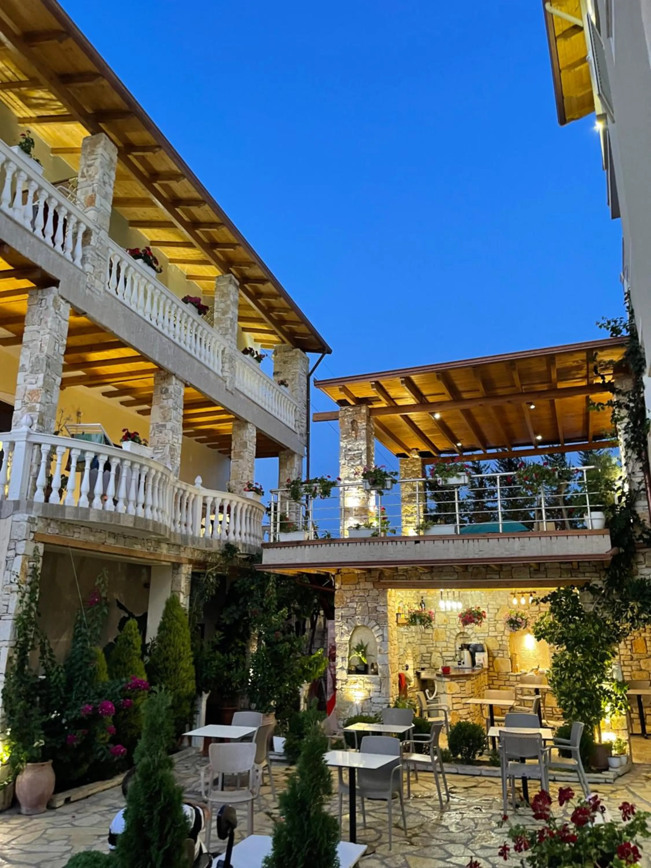 Property building in Vila Arial