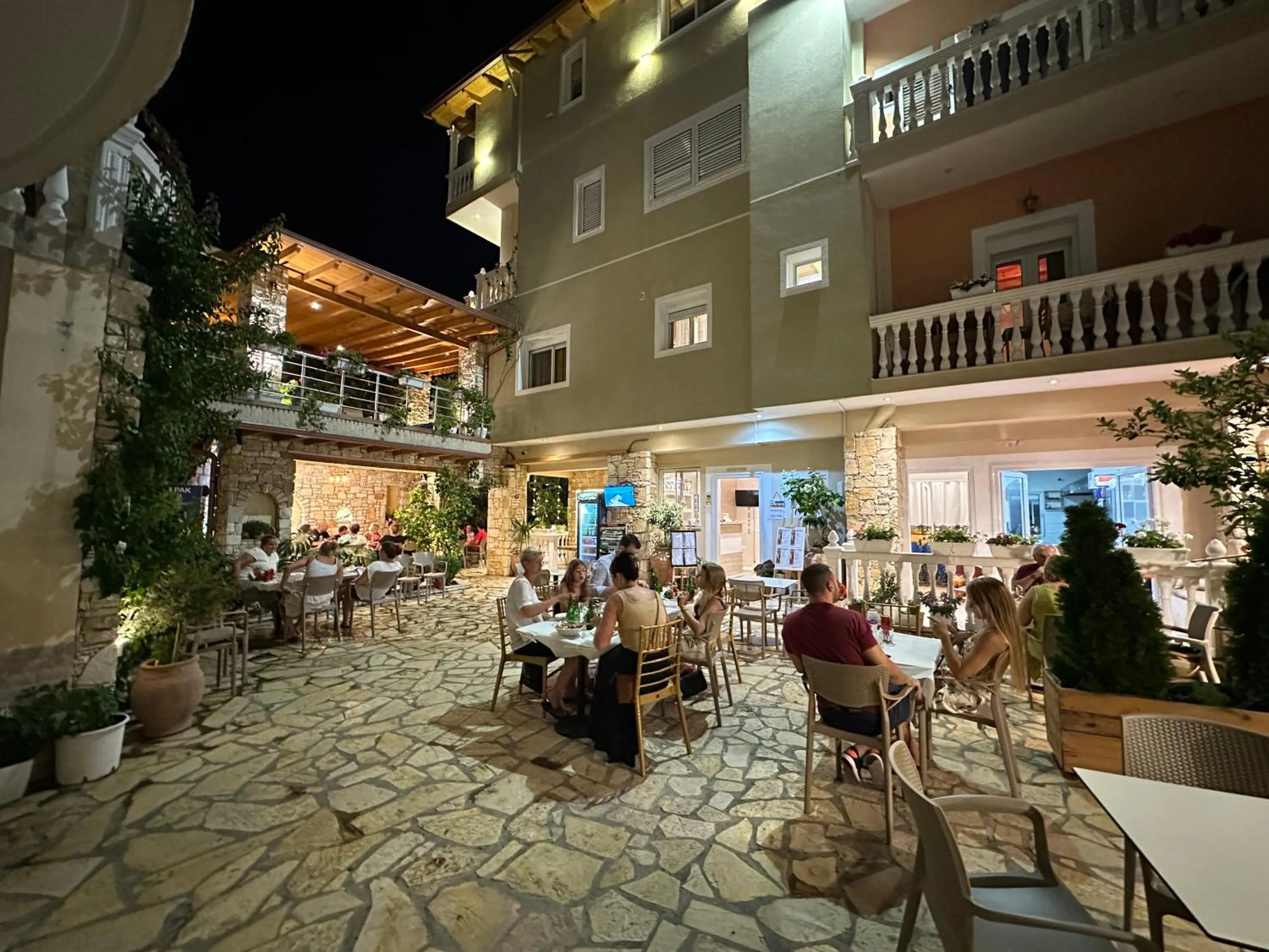 Property building in Vila Arial