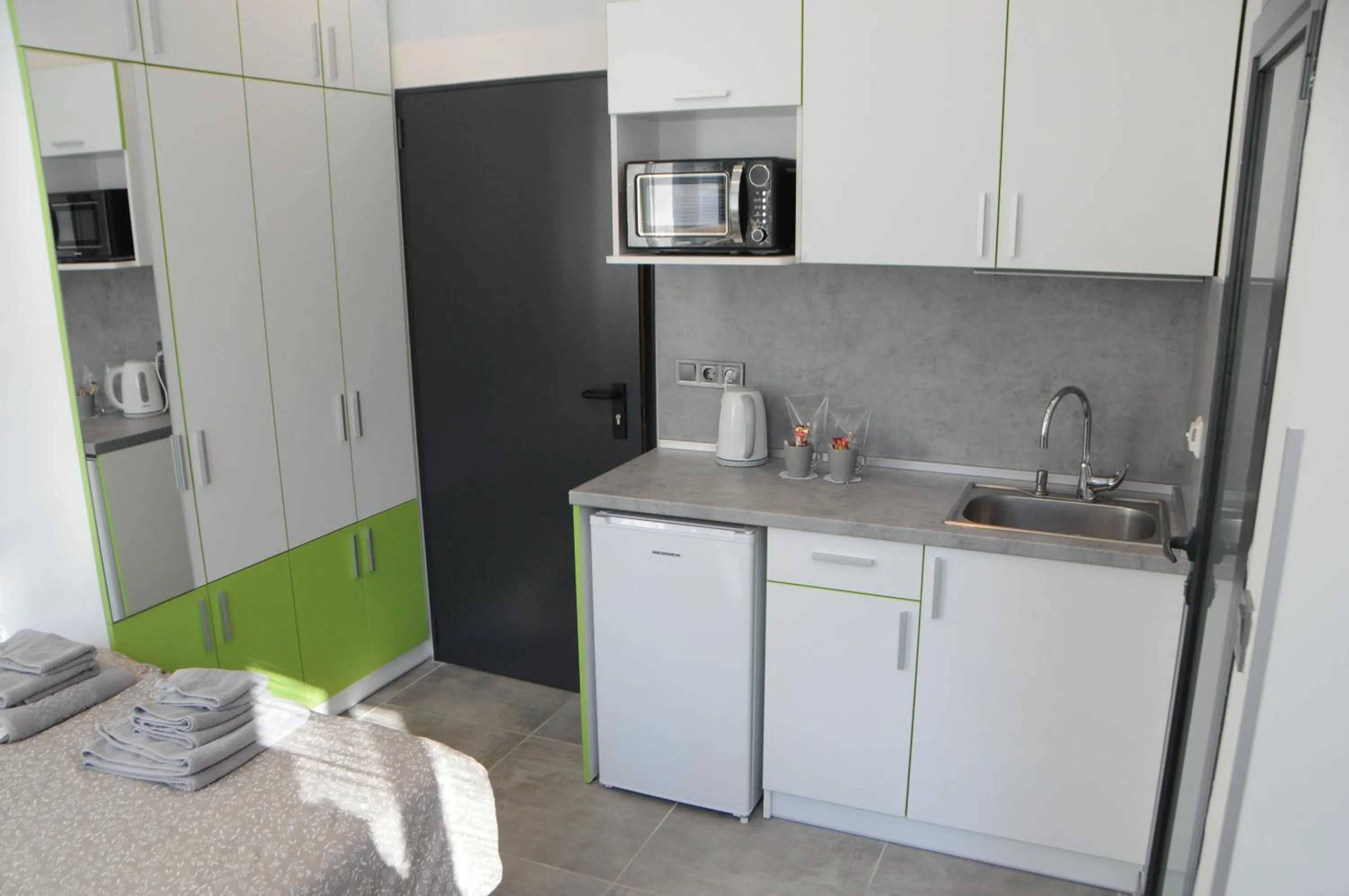 Kitchen or kitchenette in DORM BG pet-friendly Aparthotel