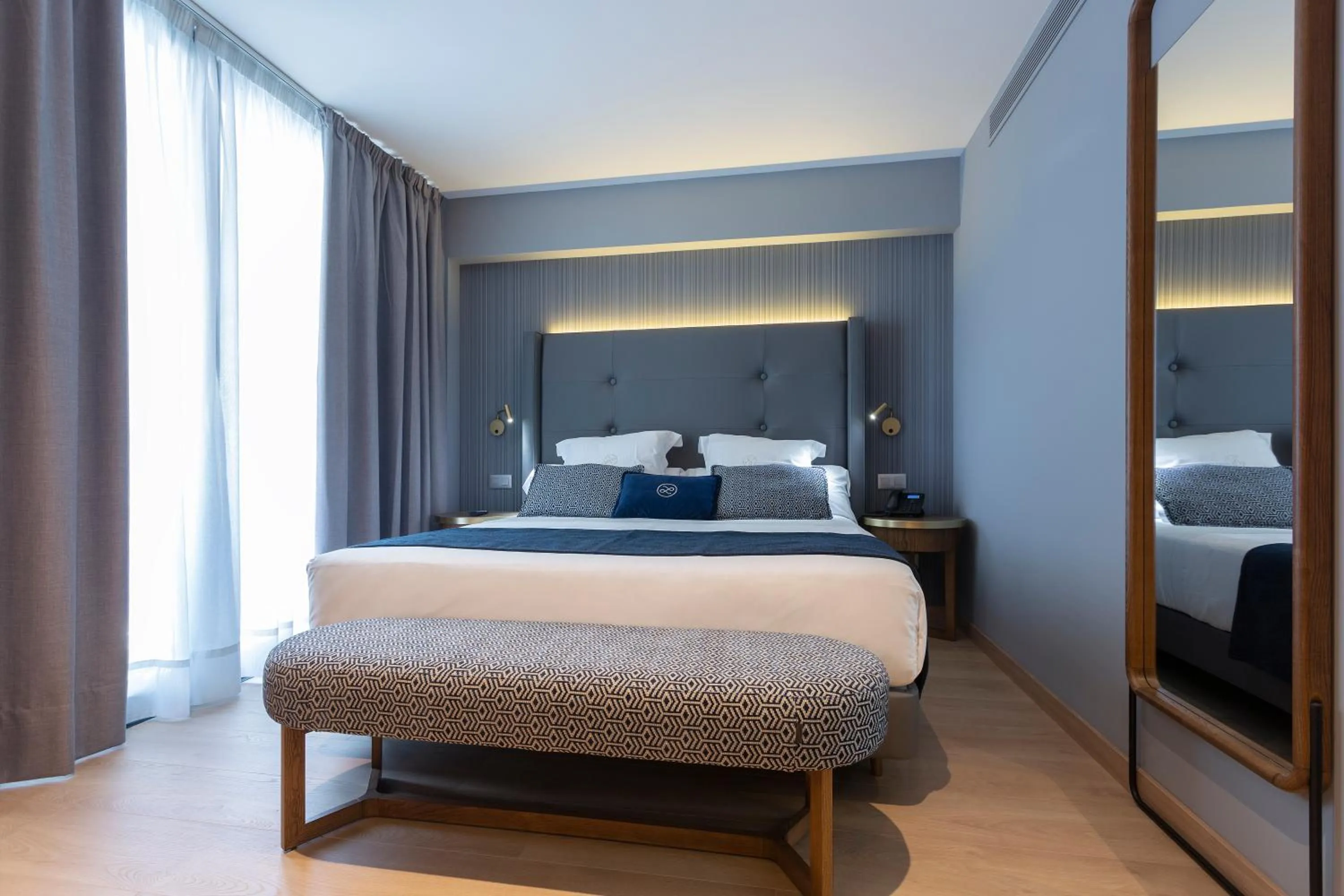 Photo of the whole room, Bed in Hotel Lima - Adults Recommended