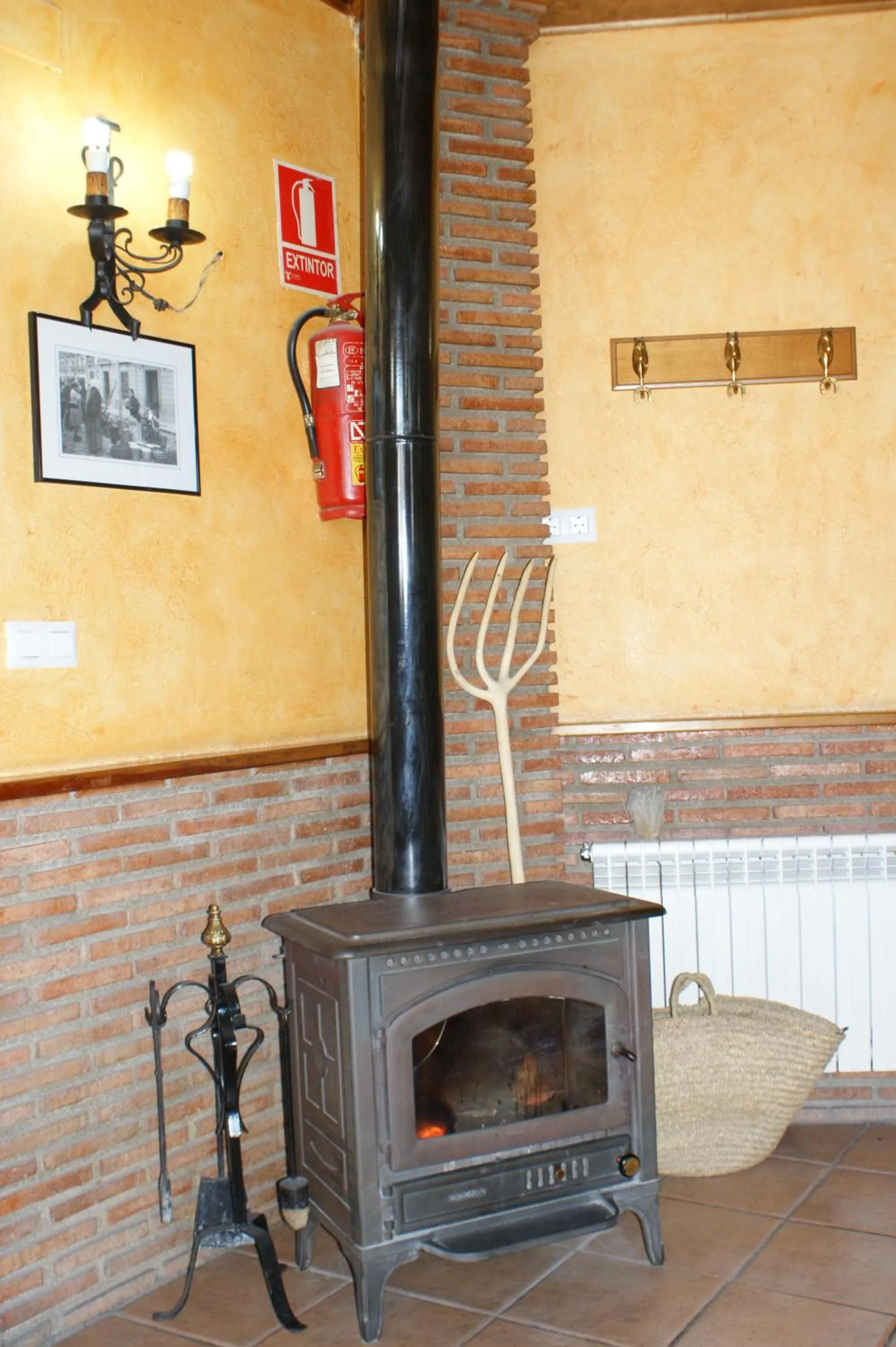 Communal lounge/ TV room in Hotel Juan Francisco