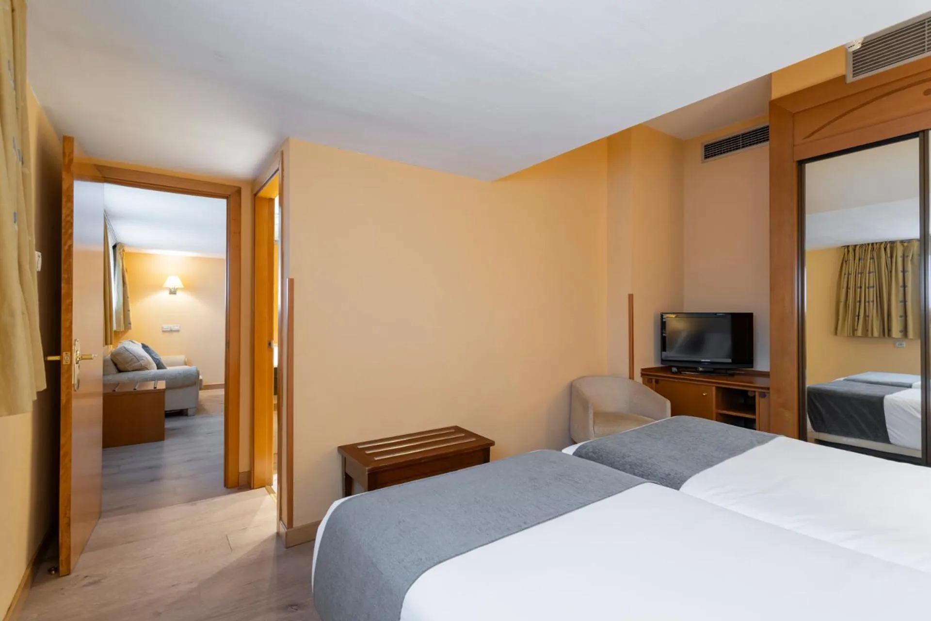 Photo of the whole room, Bed in Hotel Alda Río Tormes