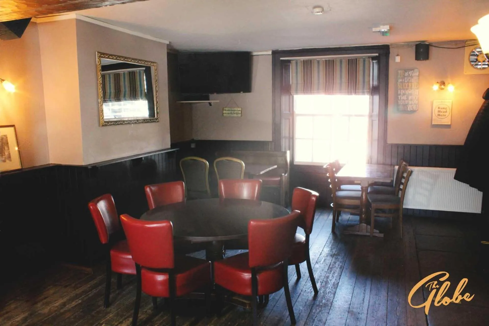 Lounge or bar in The Globe Inn