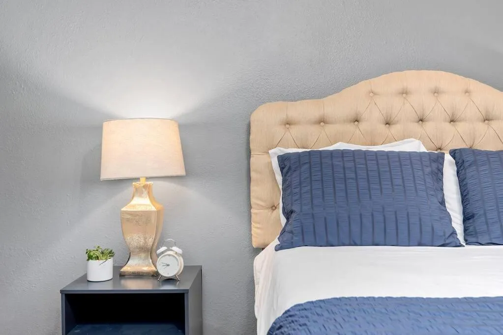 Bed in Sunnyside Retreat