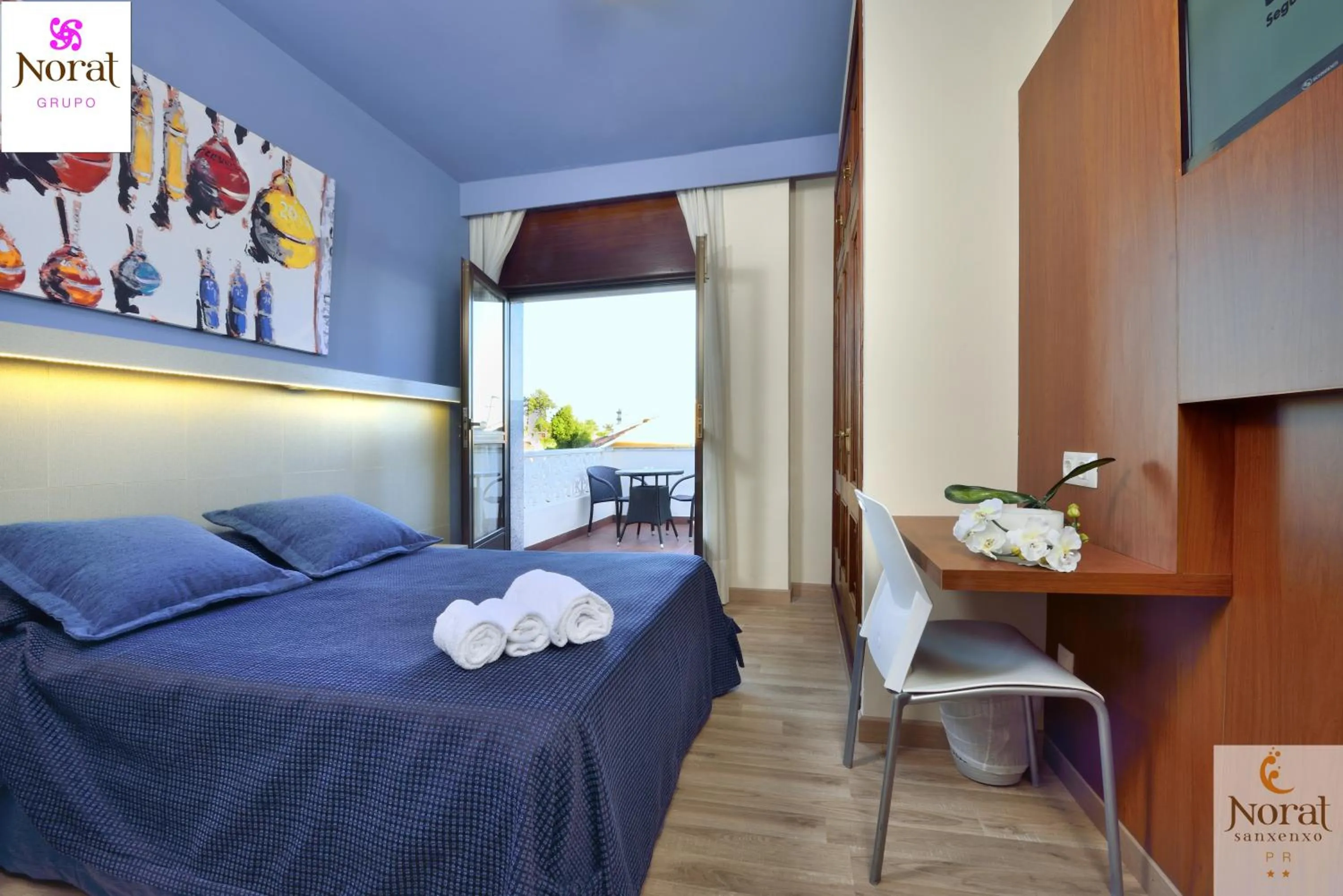 Photo of the whole room, Bed in Nuevo Norat Sanxenxo