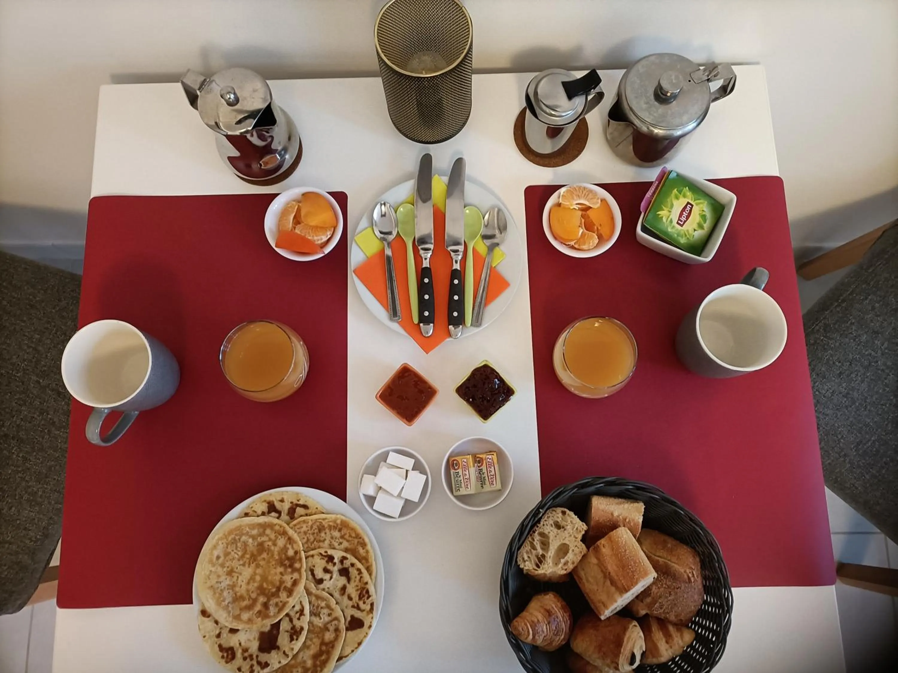 Continental breakfast, Breakfast in VILLA ESPERANZA Chambre 2 proche Zoo de Beauval et Châteaux de La Loire