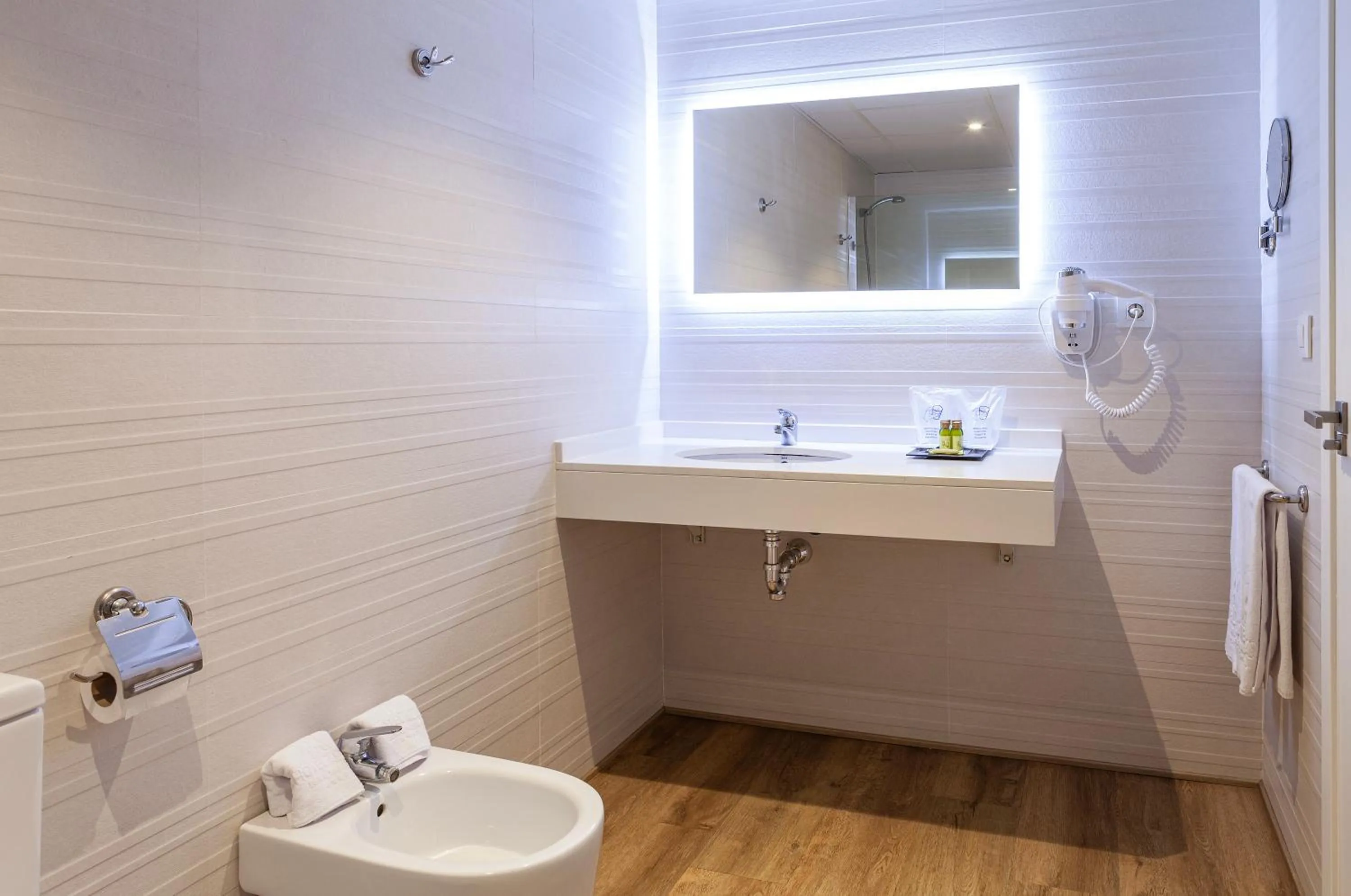 Bathroom in Hotel Alay - Adults Only Recommended