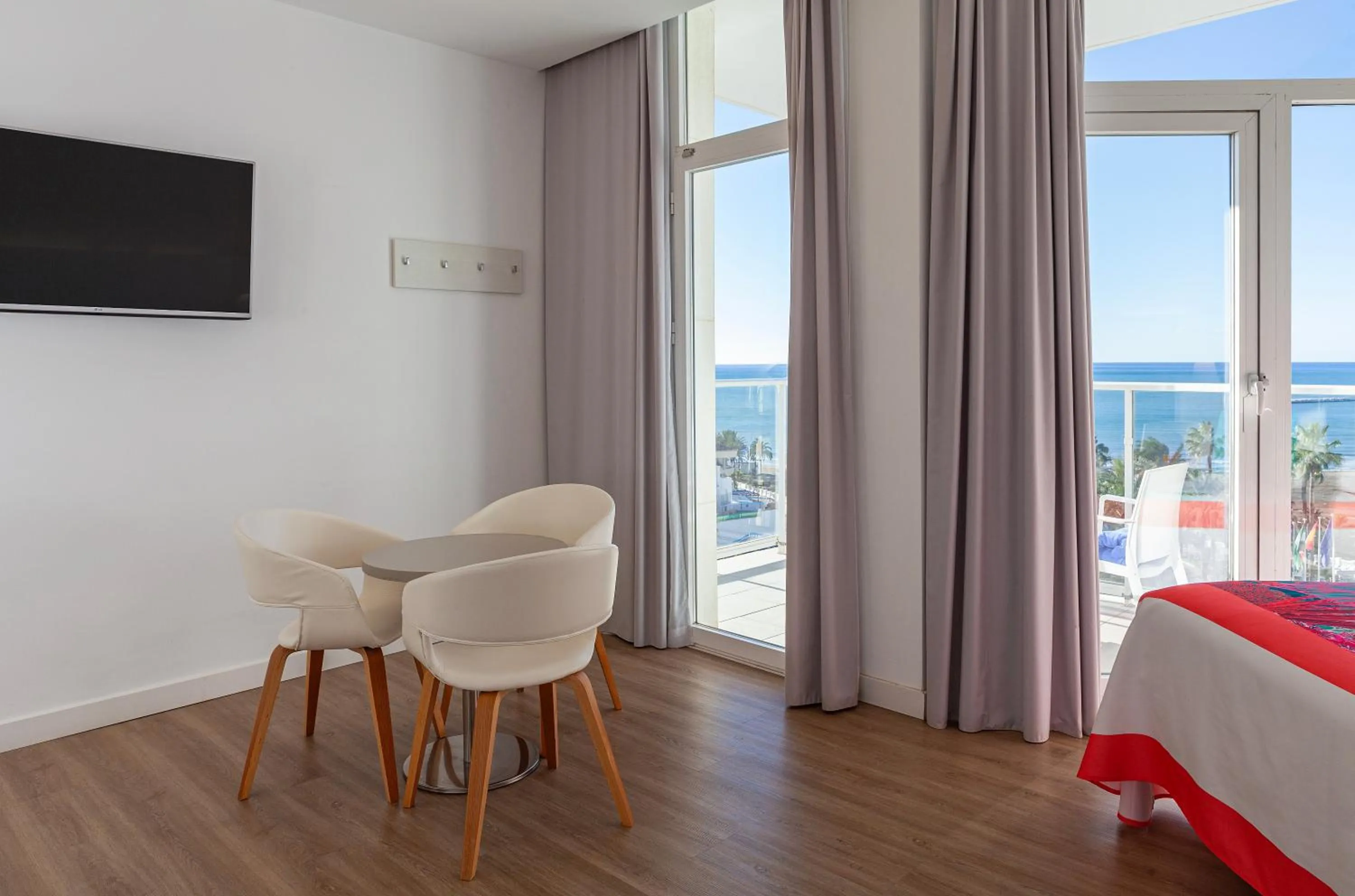 Bedroom, Bed in Hotel Alay - Adults Only Recommended