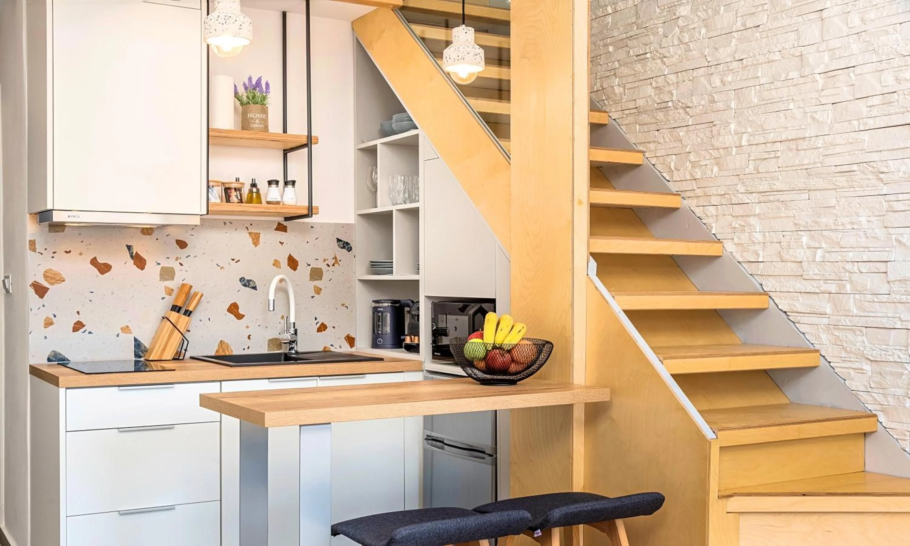 Kitchen or kitchenette in Aelia Suites