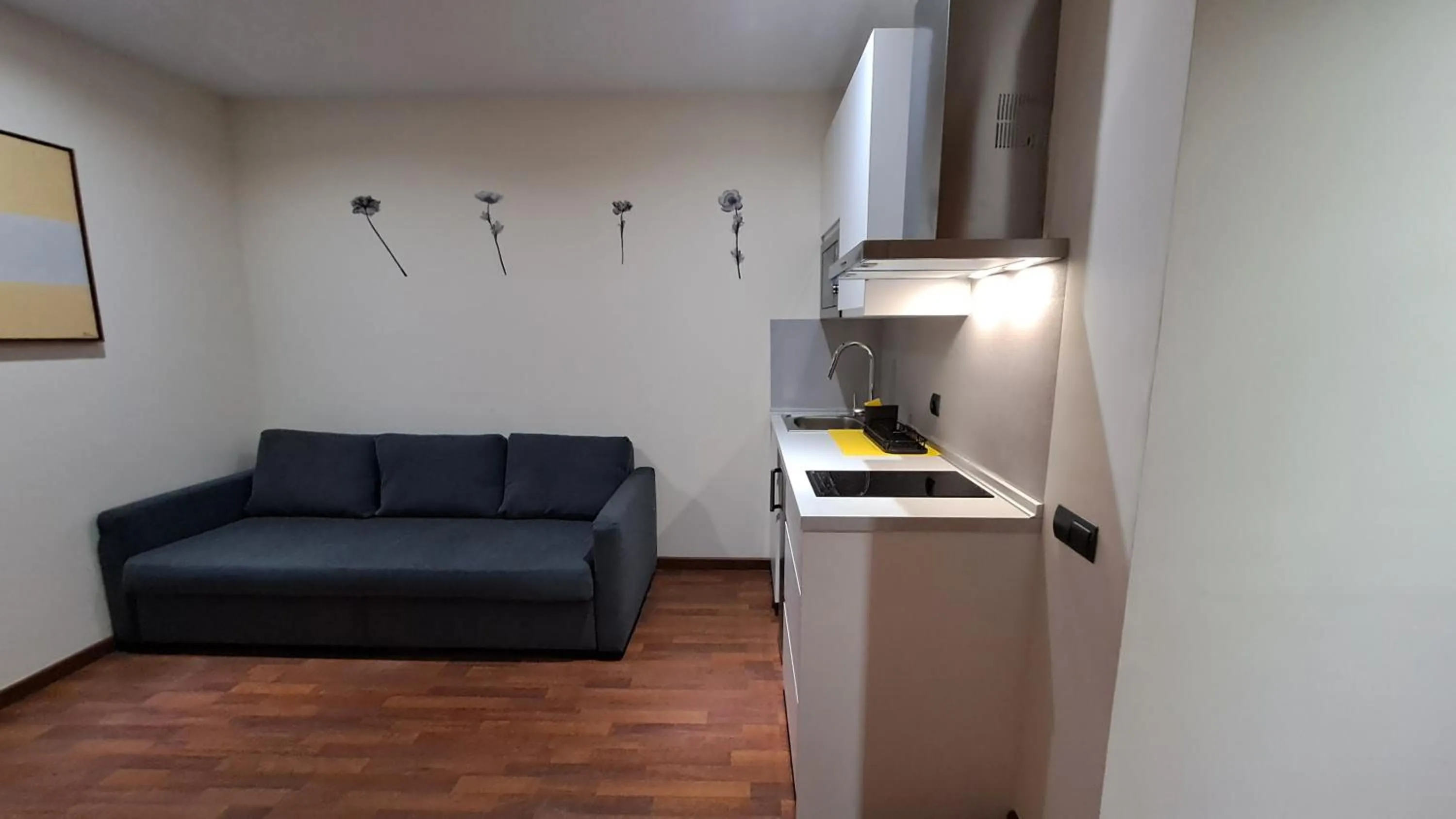 Kitchen or kitchenette in Hotel Suite Camarena