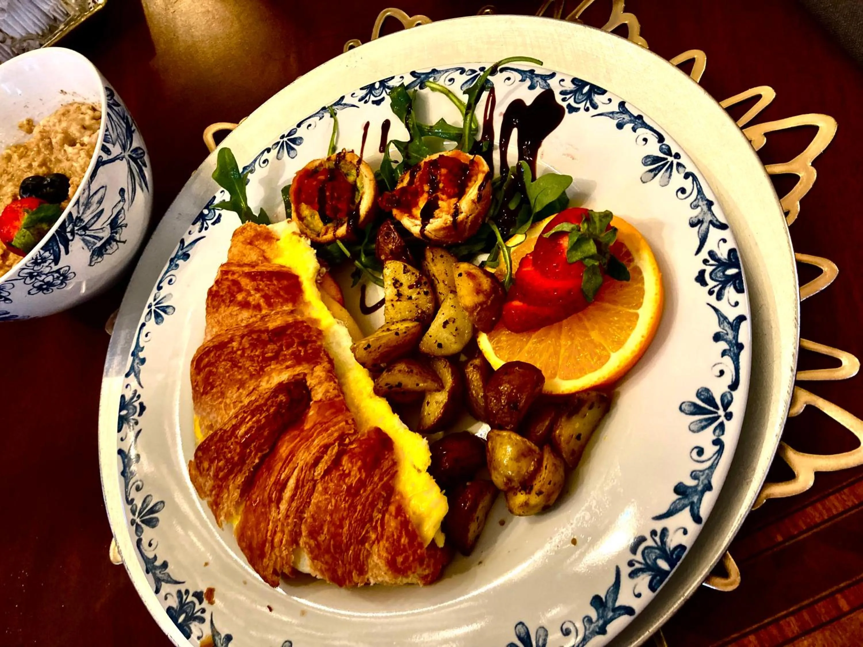 Breakfast in Coppersmith Inn Bed And Breakfast