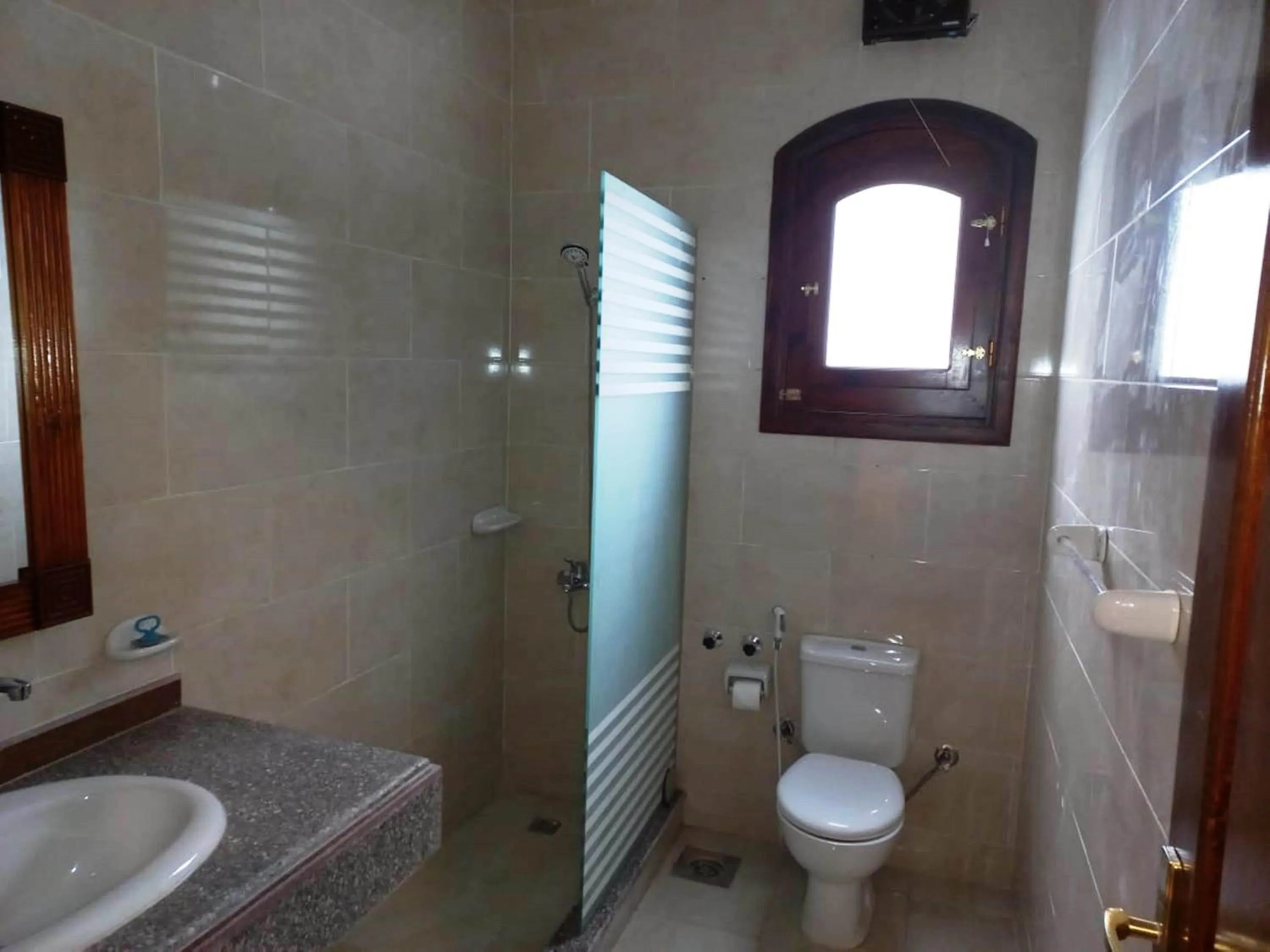 Shower in Mikhaila Guest House