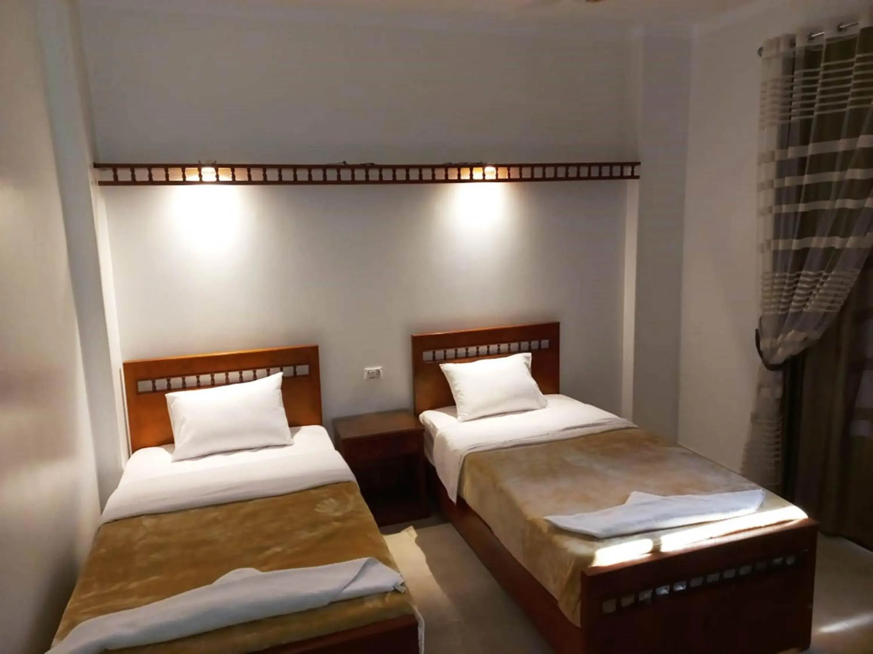 Deluxe Twin Room - single occupancy in Mikhaila Guest House Deluxe Twin Room - single occupancy in Mikhaila Guest House