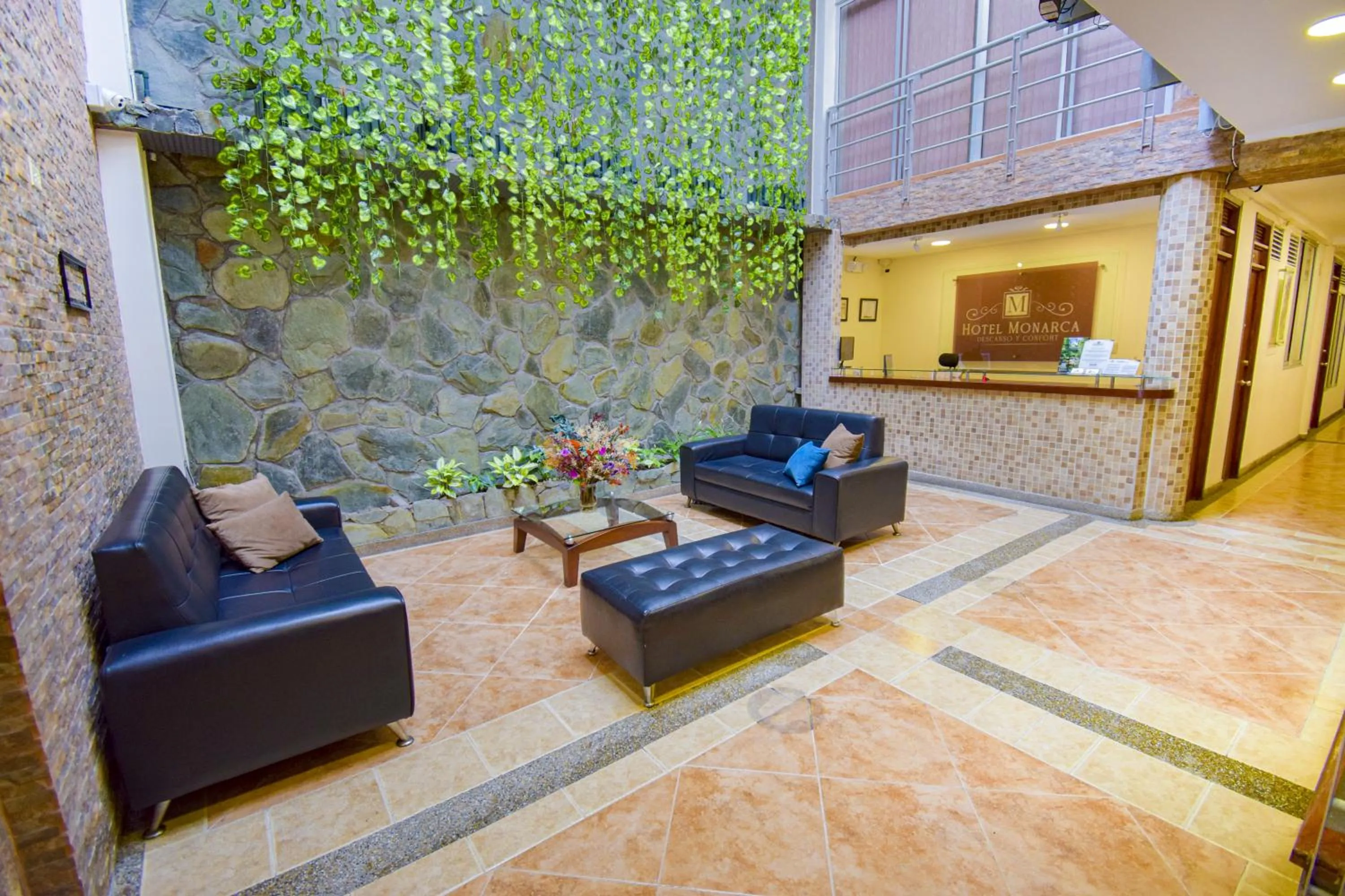 Lobby or reception in Hotel Mónaco Armenia