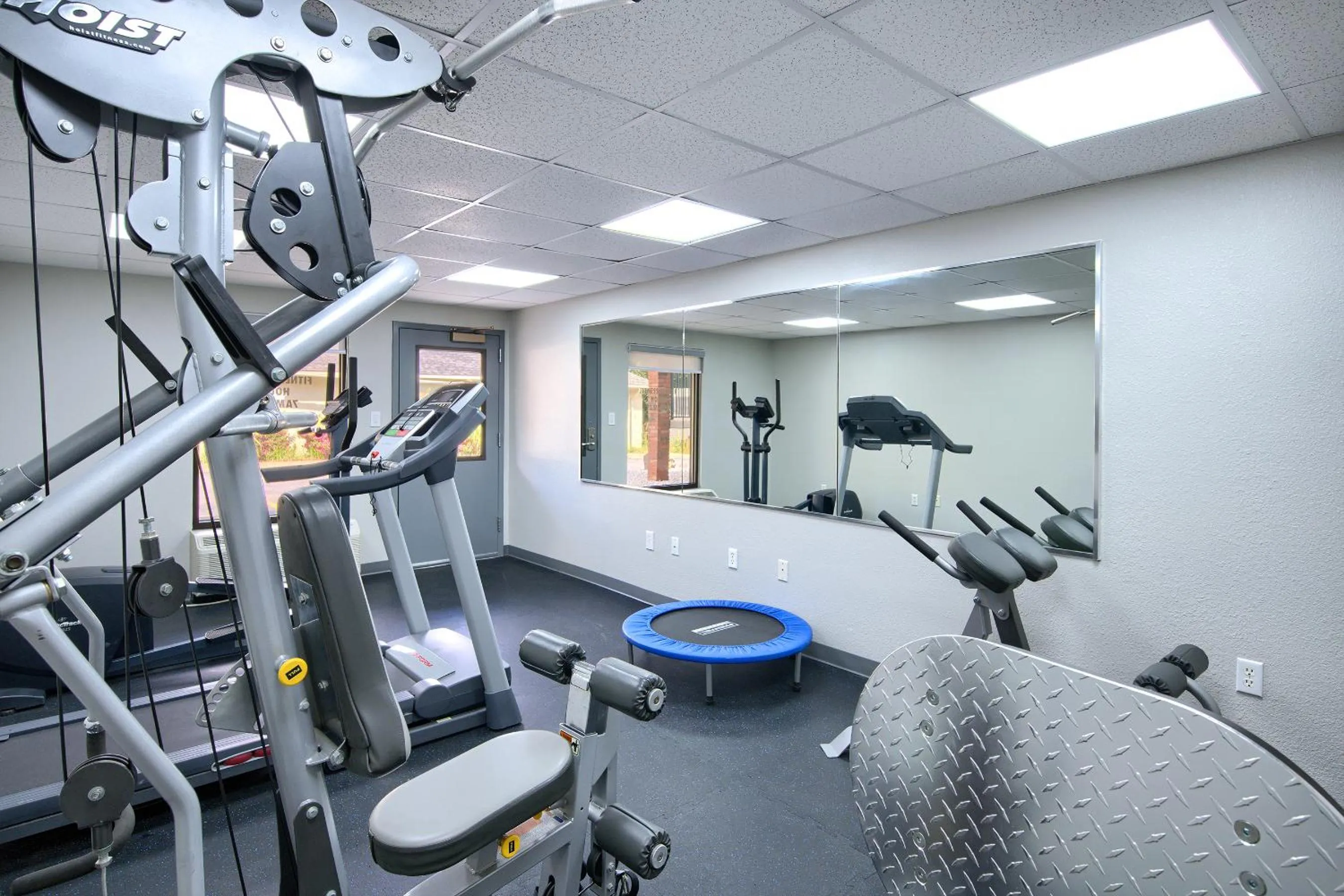 Fitness centre/facilities in Hot Springs Village Inn