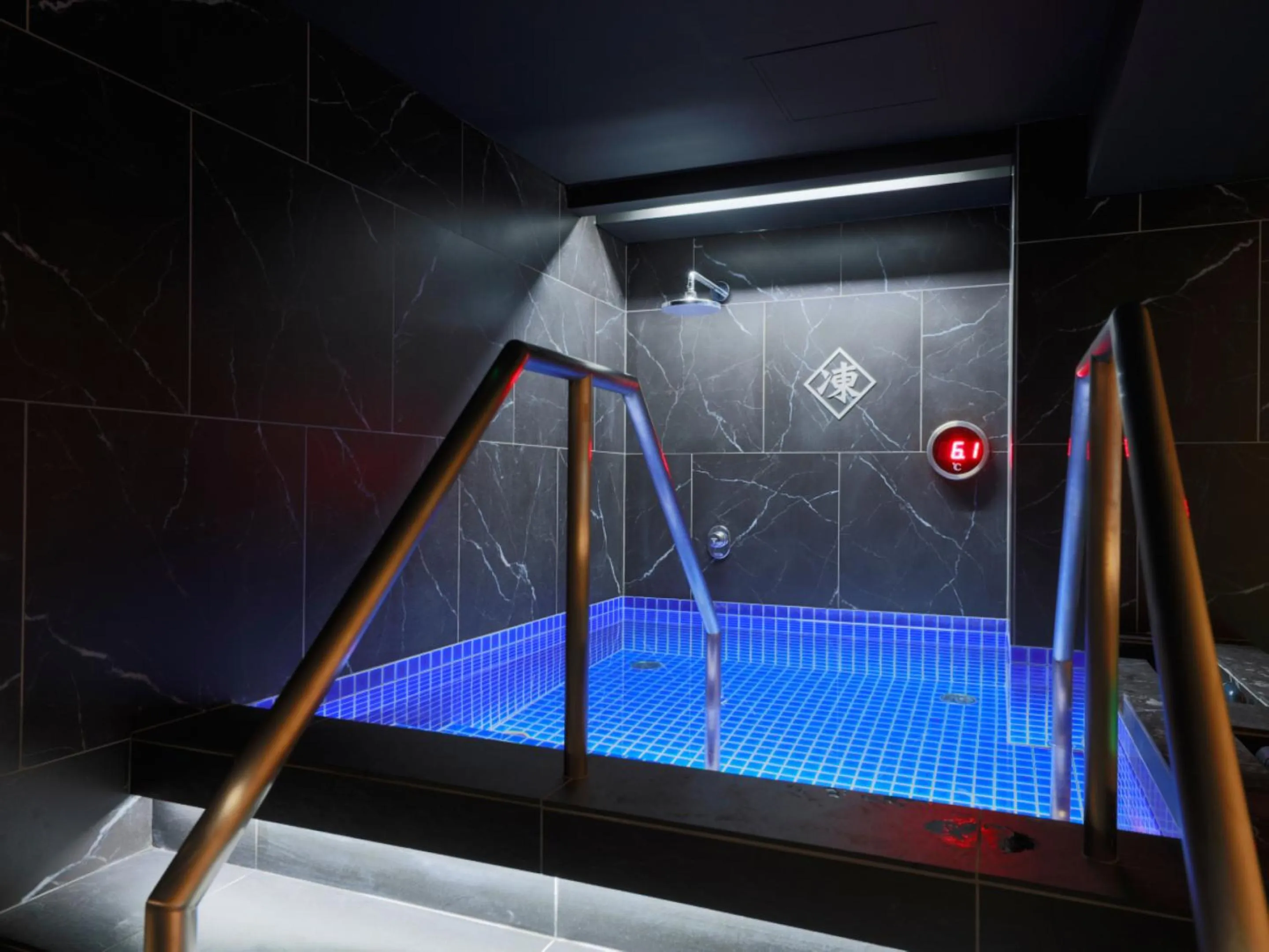 Sauna in Rembrandt Cabin & Spa Shimbashi - Caters to Men