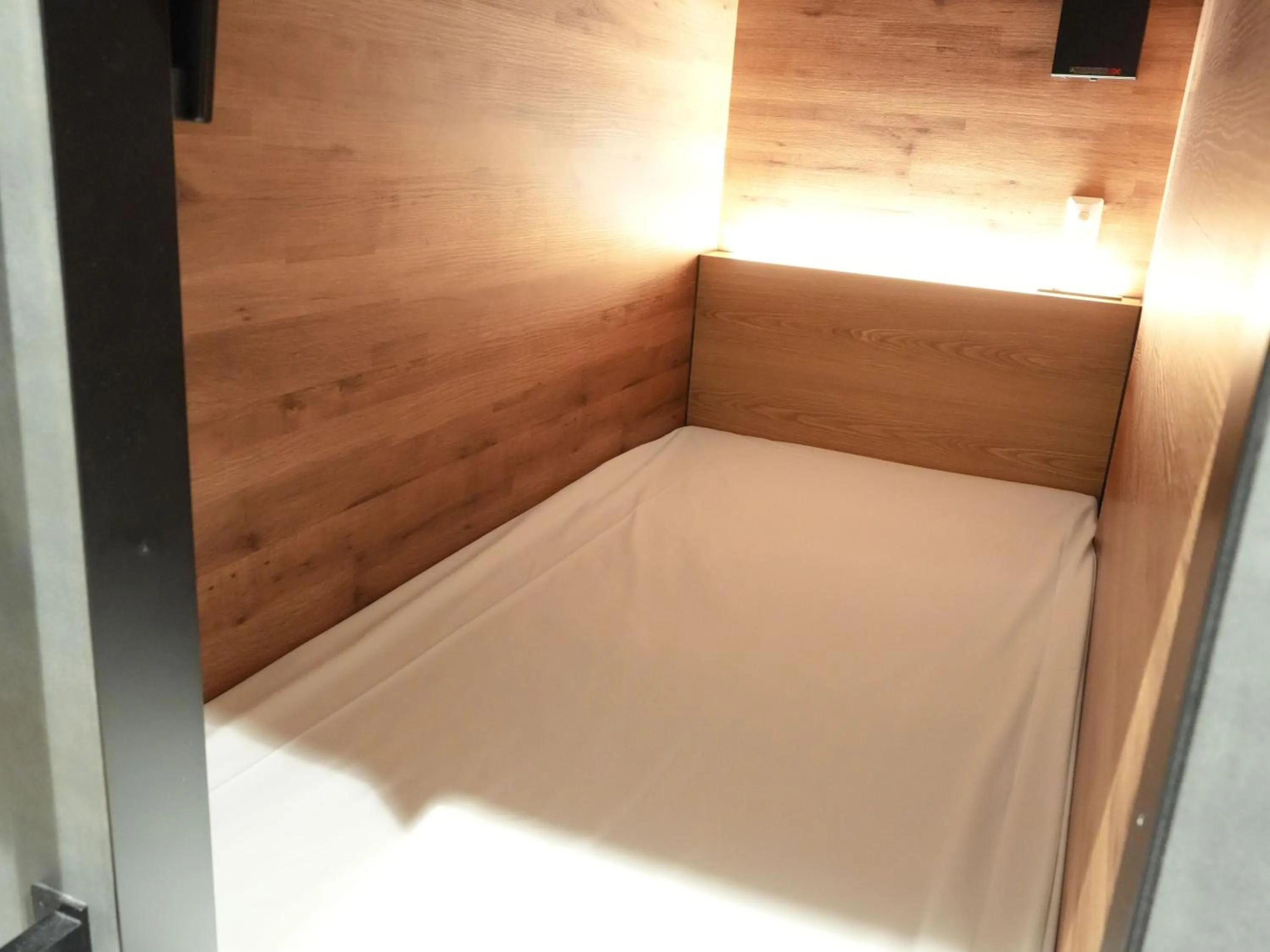 Photo of the whole room, Bed in Rembrandt Cabin & Spa Shimbashi - Caters to Men