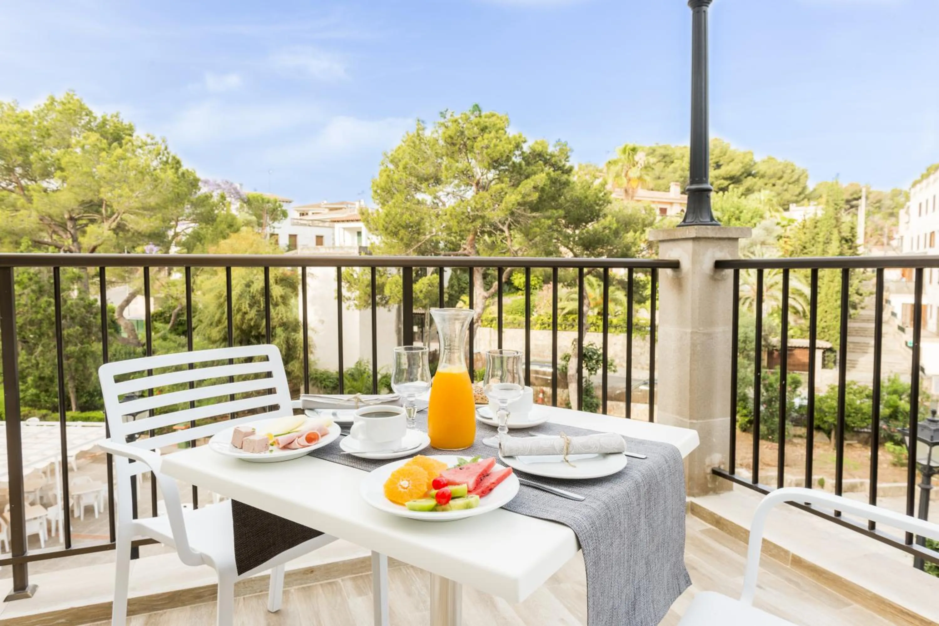 Day in Hotel Amazonas