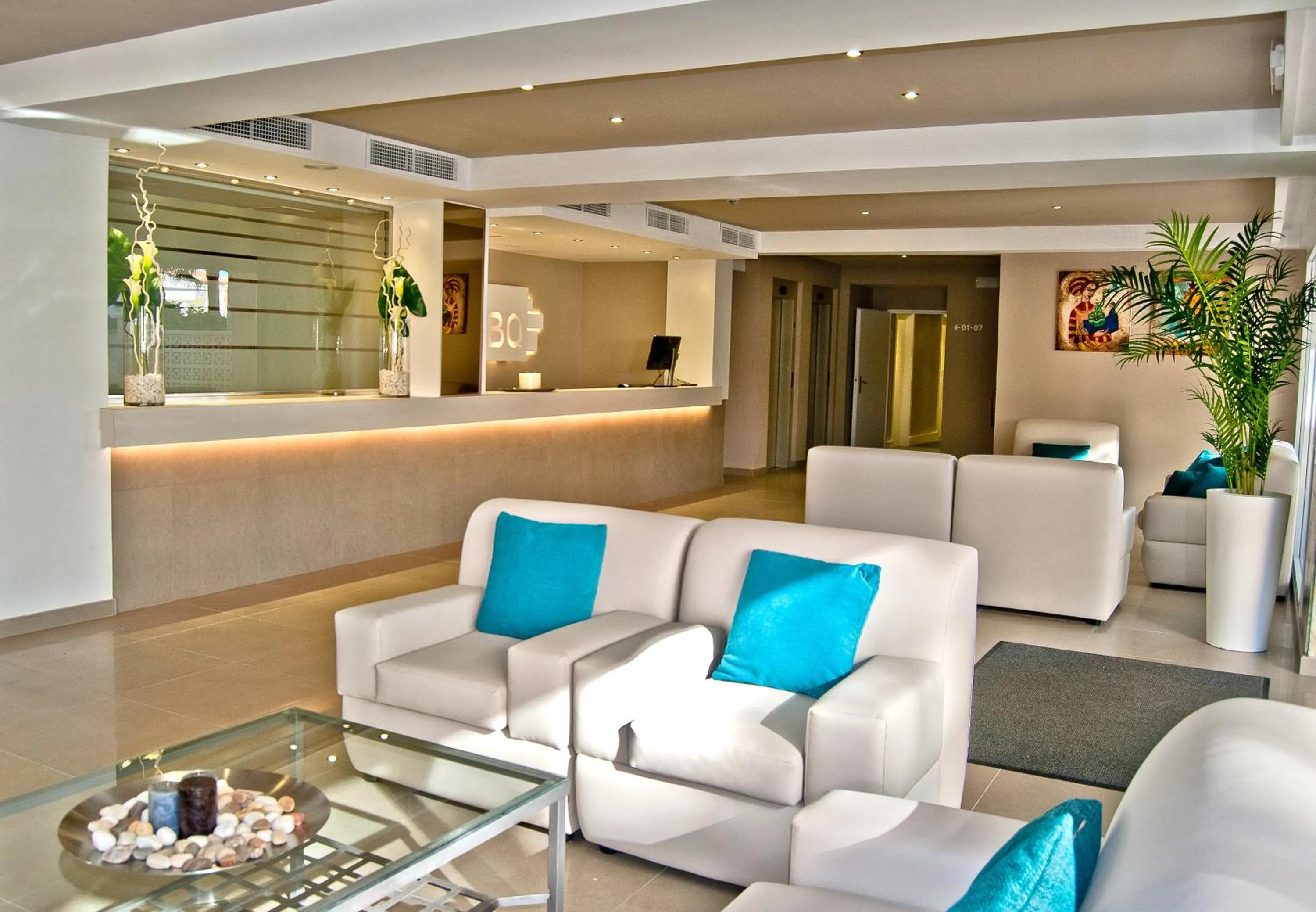 Lobby or reception in BQ Apolo Hotel