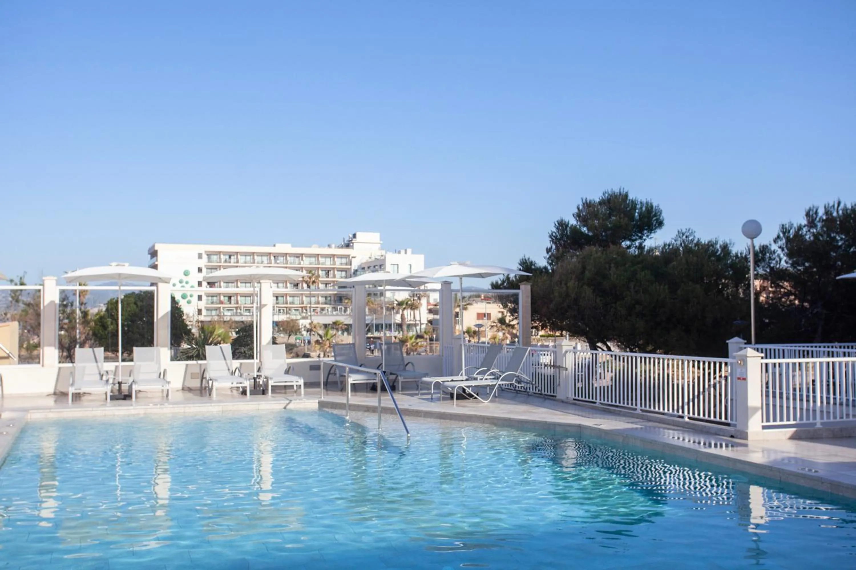 Swimming pool in BQ Apolo Hotel