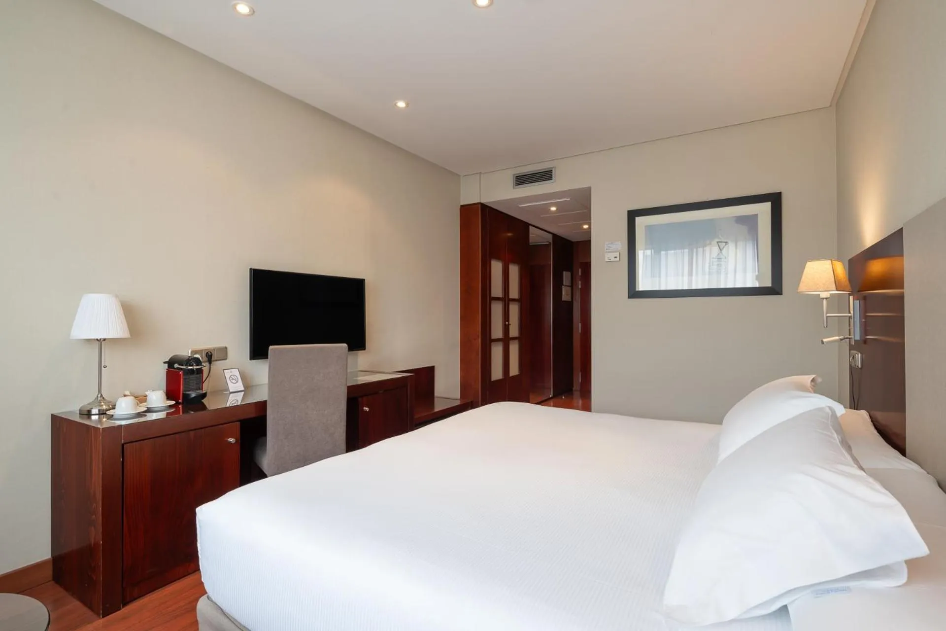 Bed in Hotel Attica21 Las Rozas