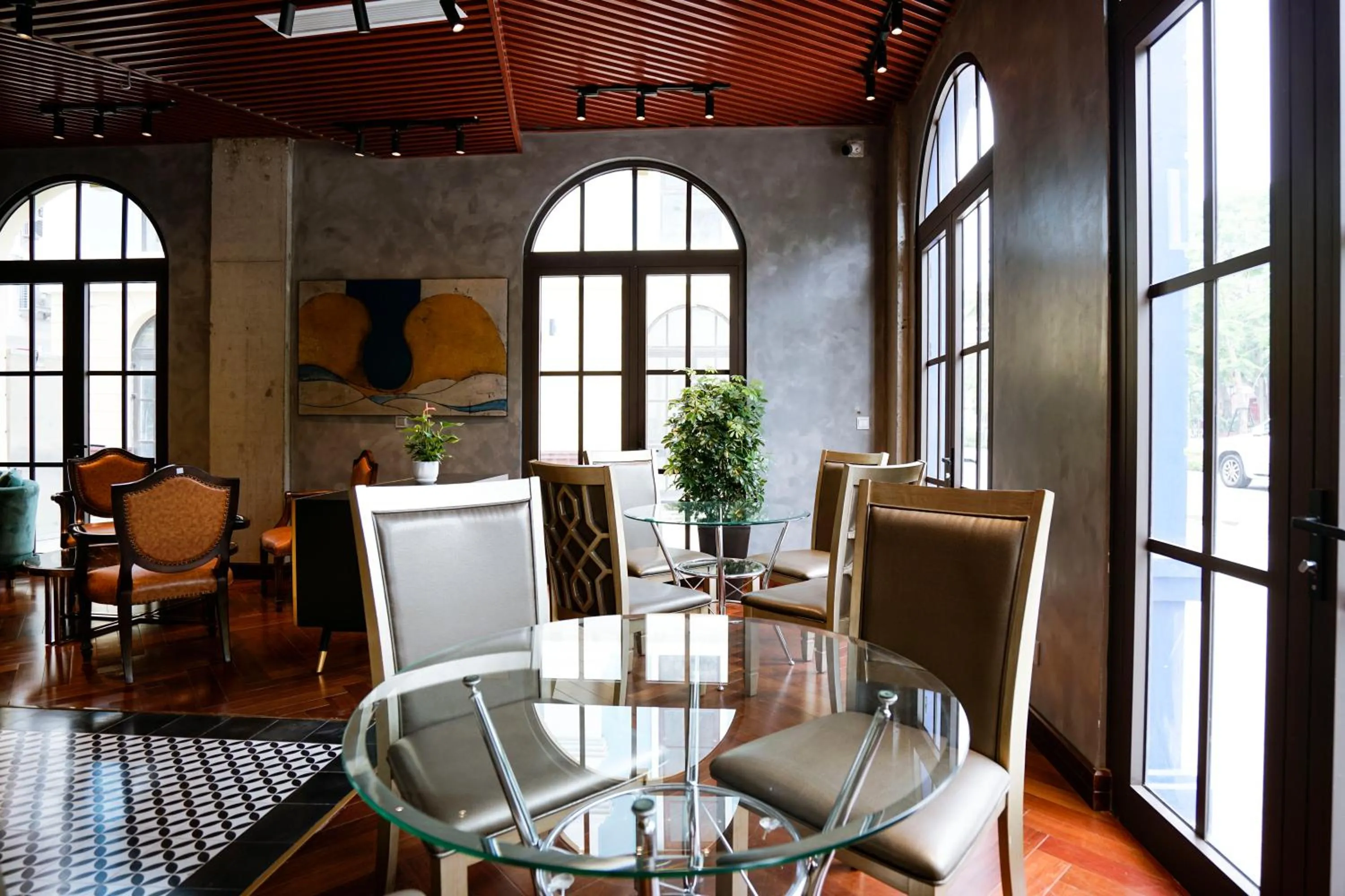 Dining area in 1925 Ha Long Hotel