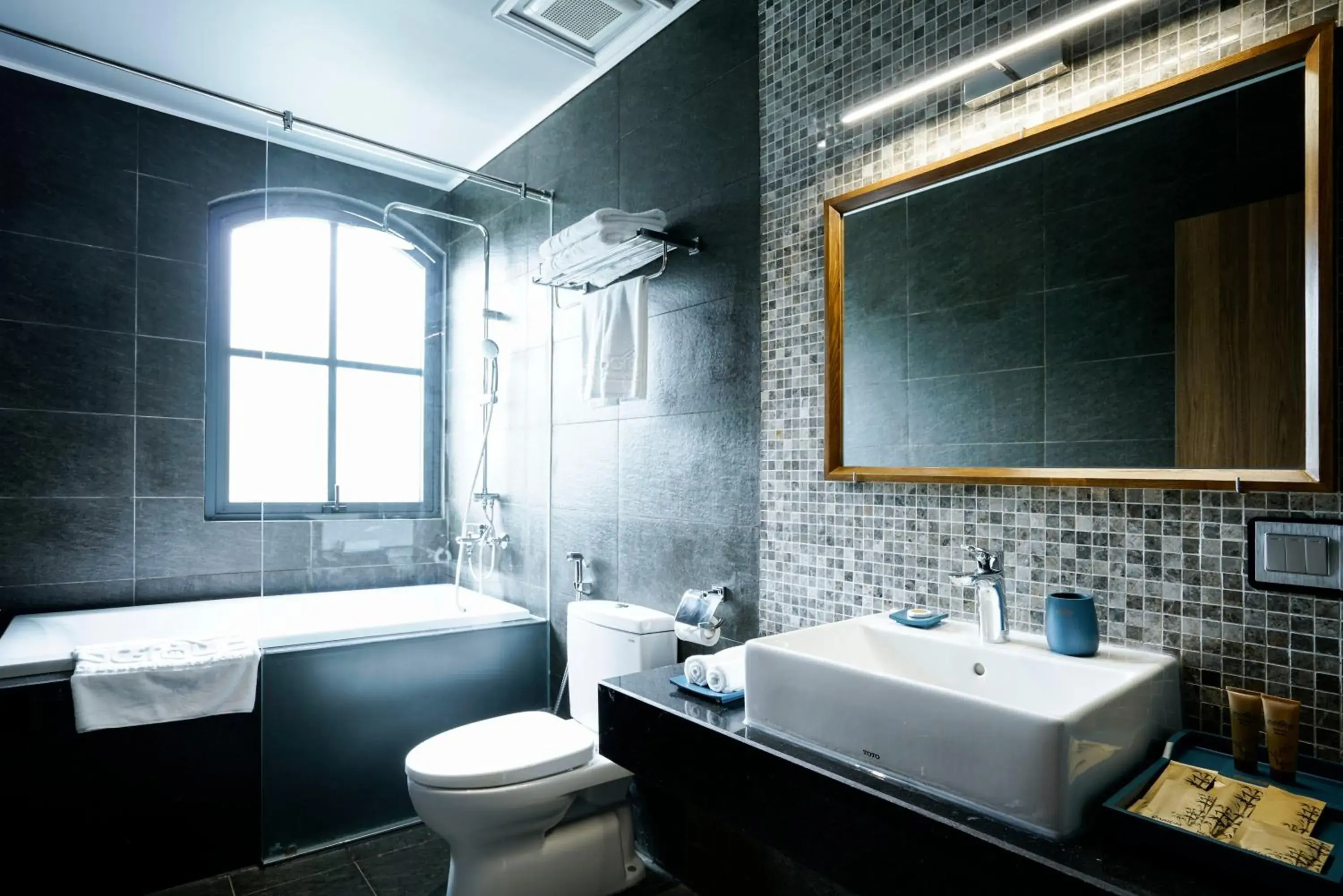 Deluxe Family Room in 1925 Ha Long Hotel Deluxe Family Room in 1925 Ha Long Hotel