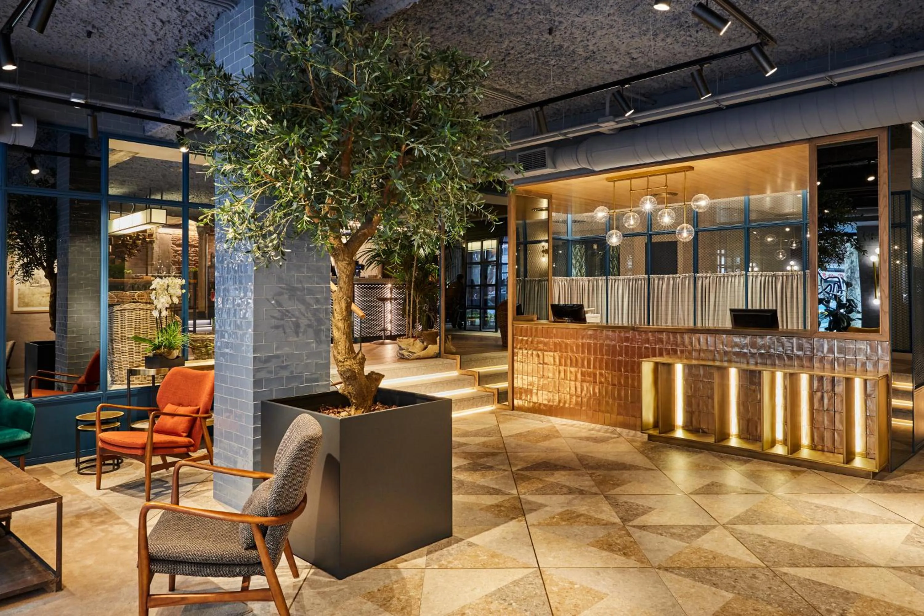 Lobby or reception in Hotel Indigo Madrid - Princesa by IHG