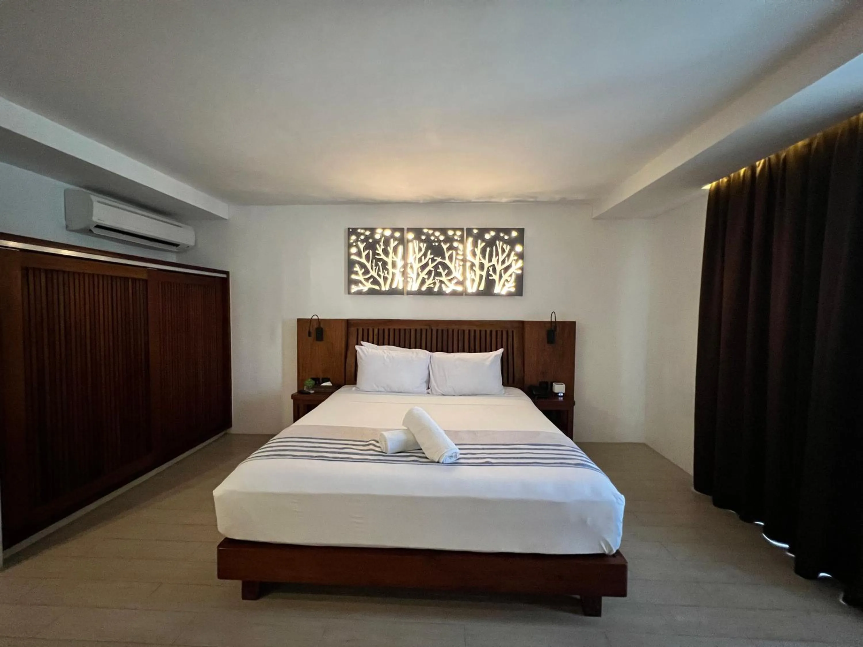 Bed in Aira Boracay Hotel