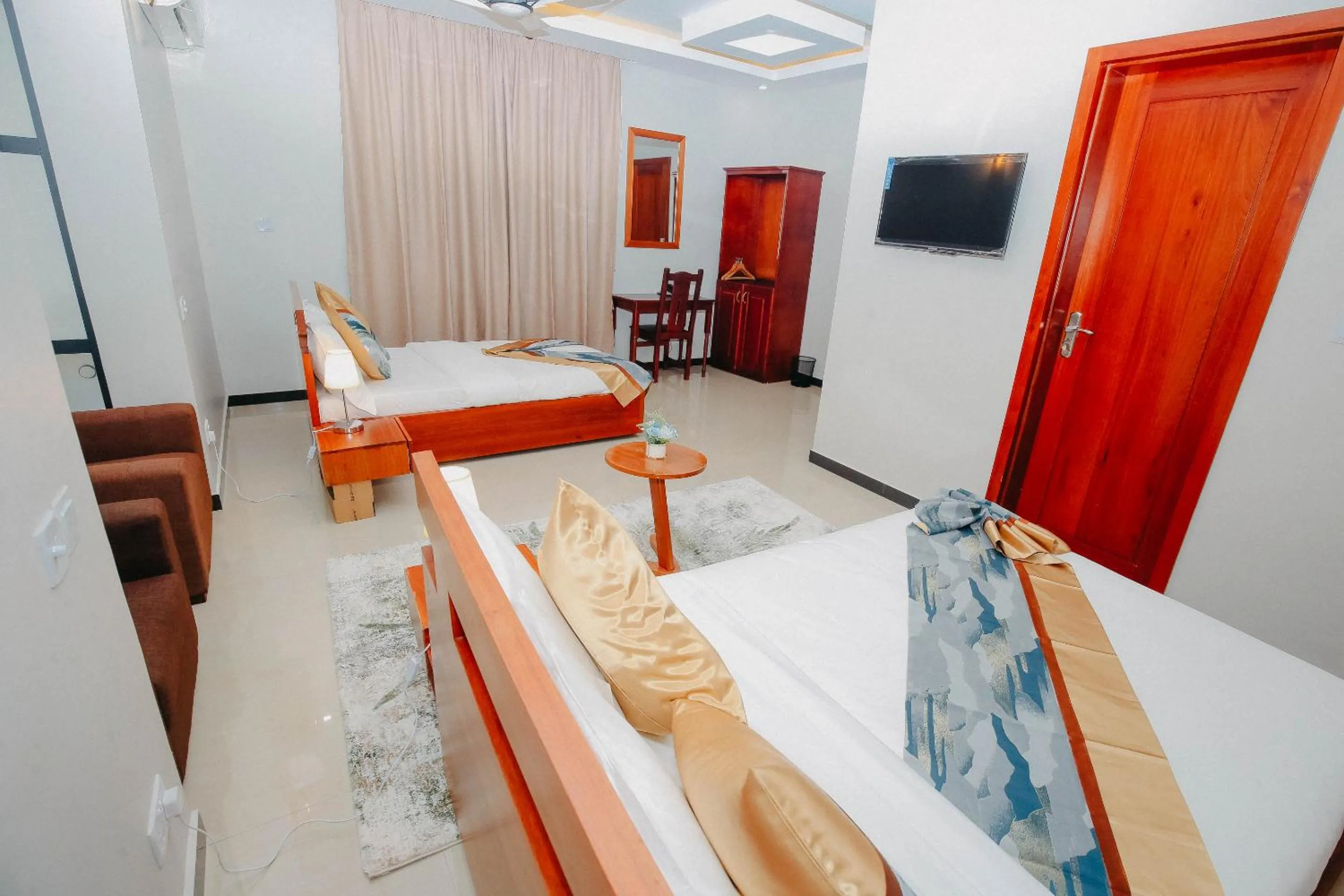 Photo of the whole room in Inoga Luxury Hotel