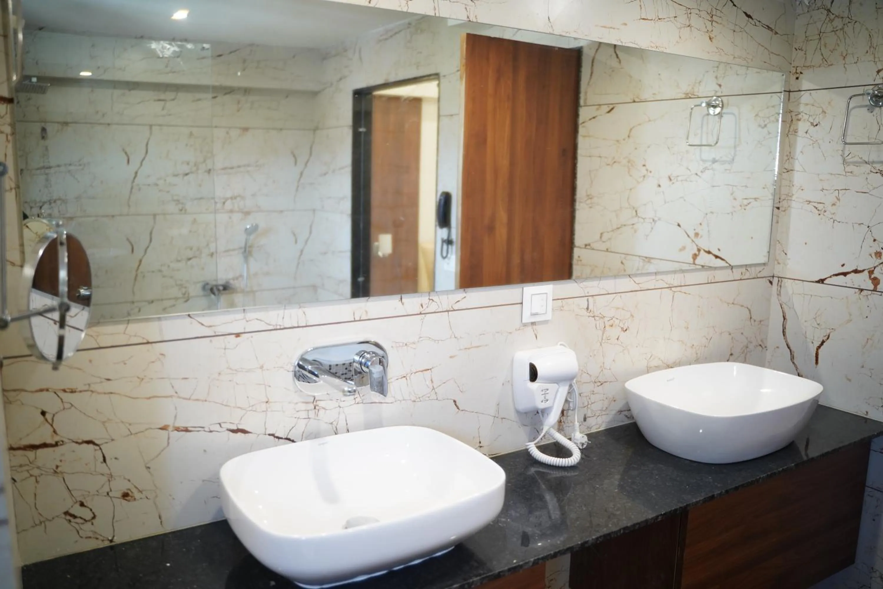 Bathroom in LEELA BIZOTEL