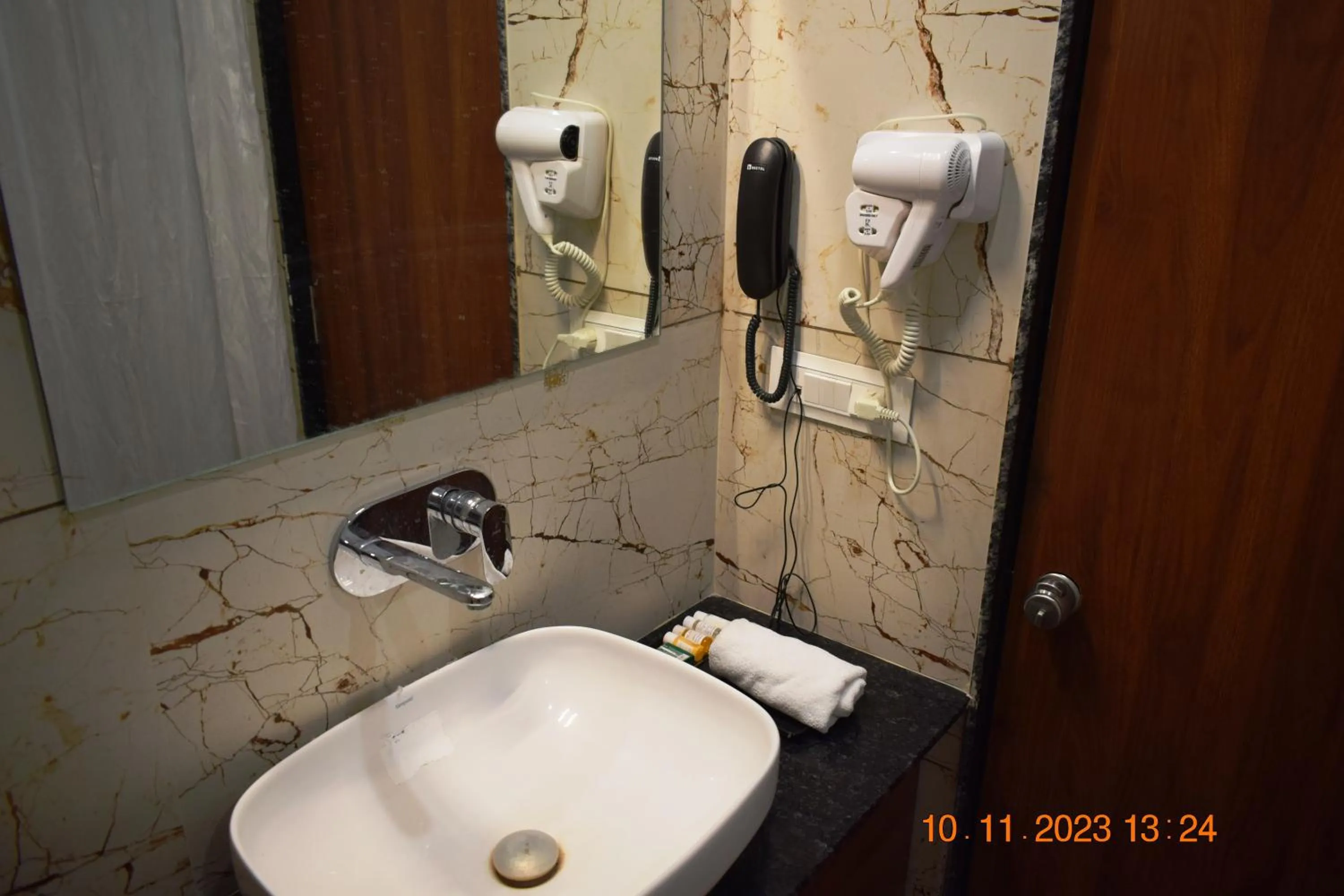 Bathroom in LEELA BIZOTEL