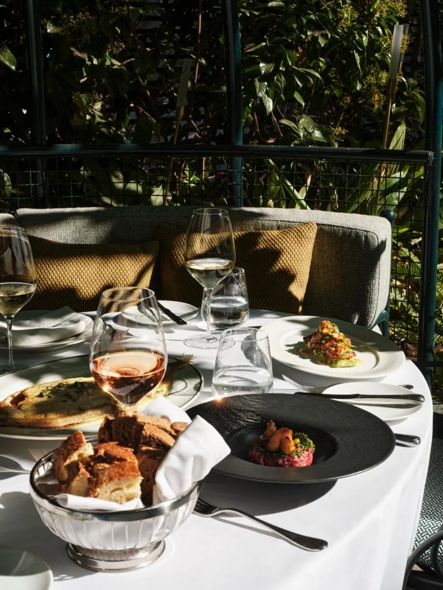 Restaurant/places to eat in The Twentyone