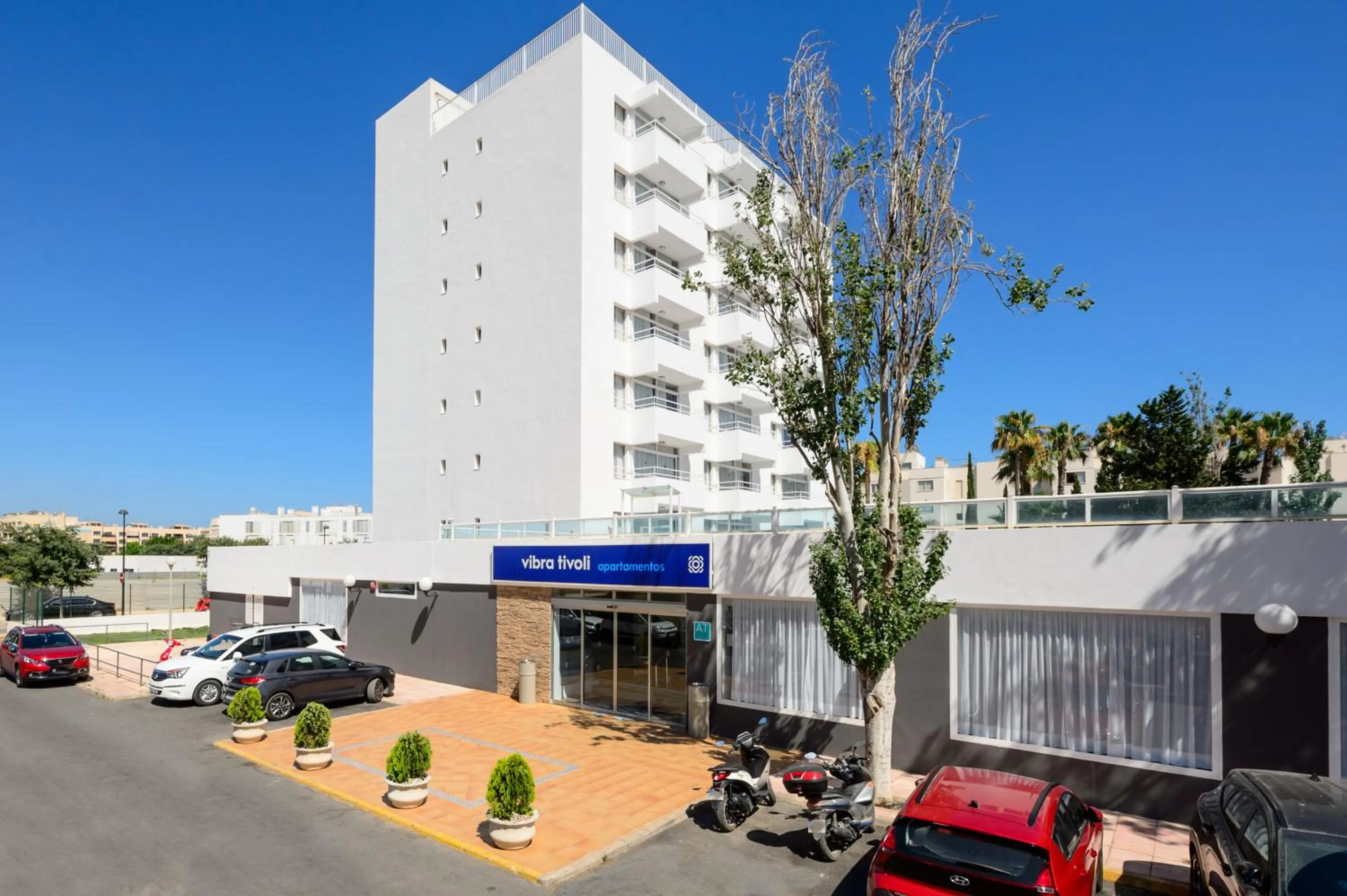 Facade/entrance in Apartamentos Vibra Tivoli