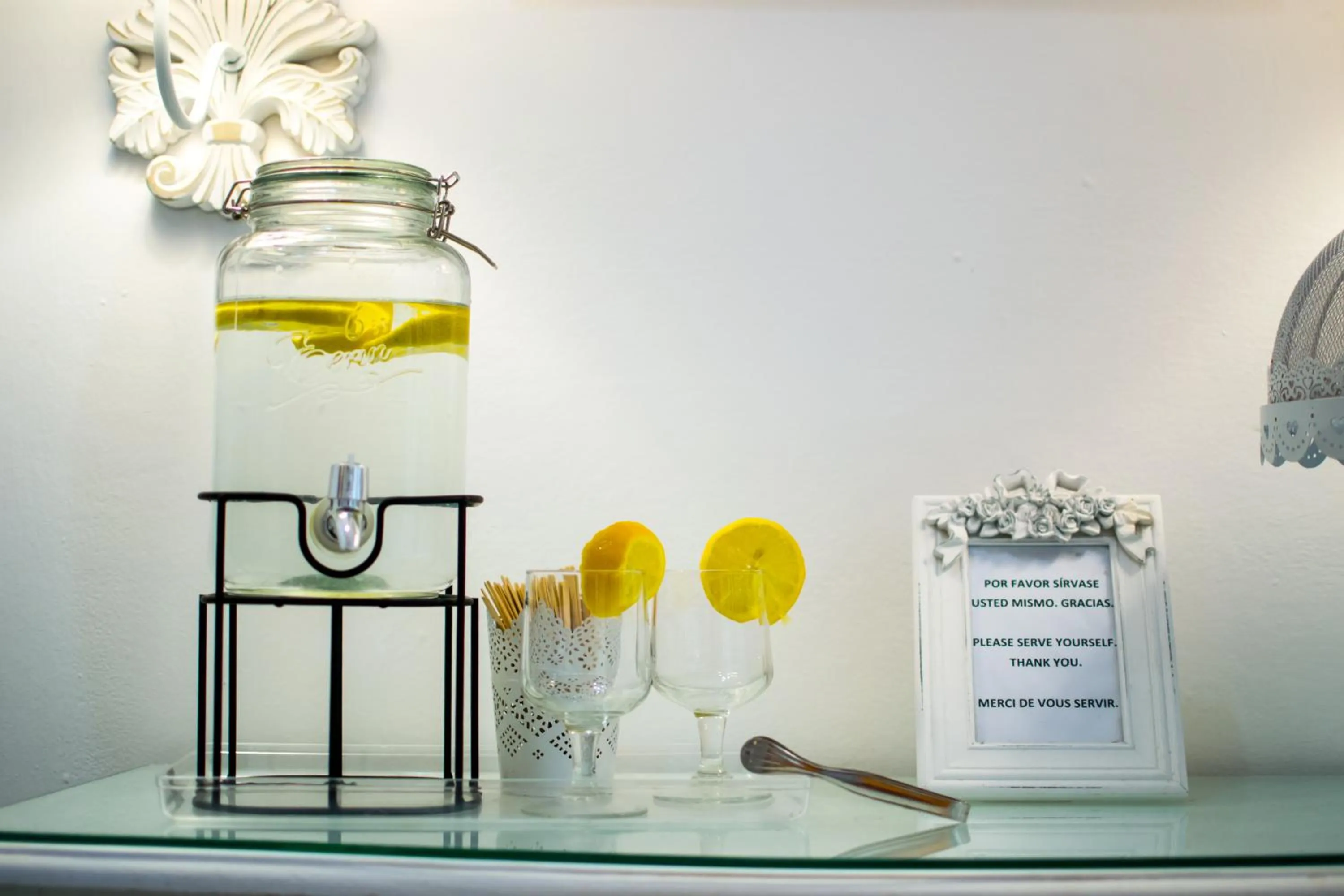 Decorative detail in Un Patio en Santa Cruz