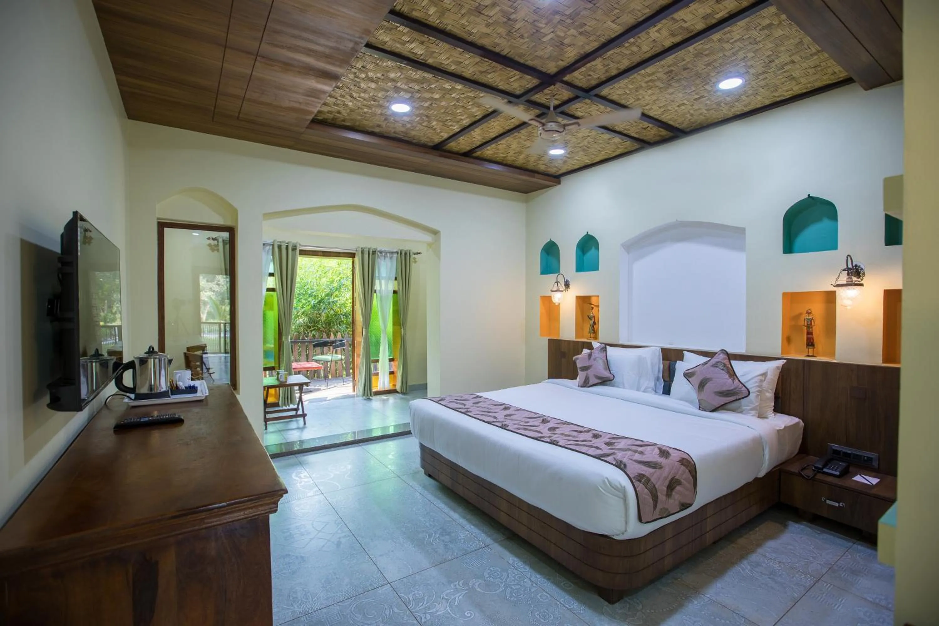 Bedroom, Bed in Sterling Padam Pench