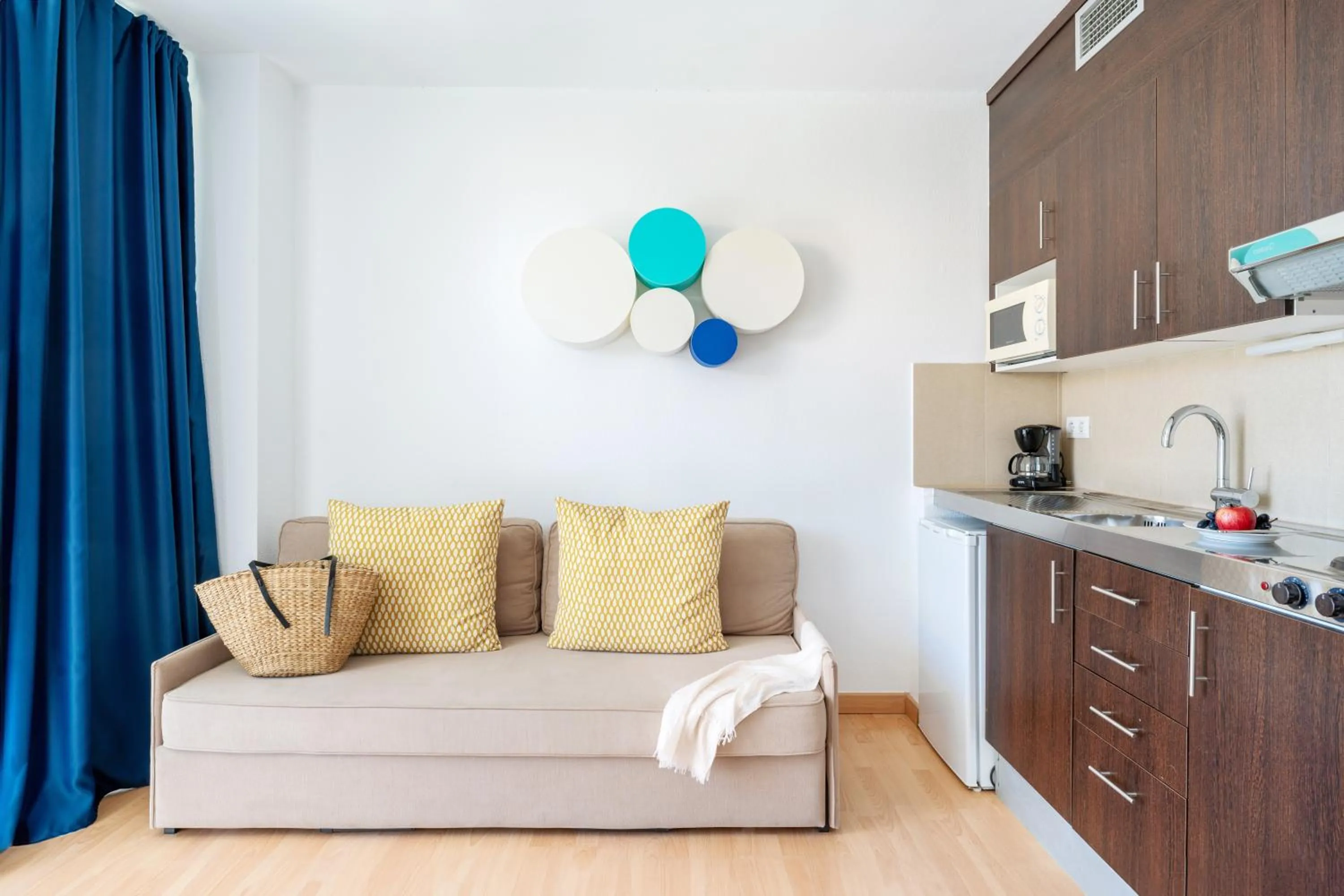 Living room in Aparthotel Ona Palamós