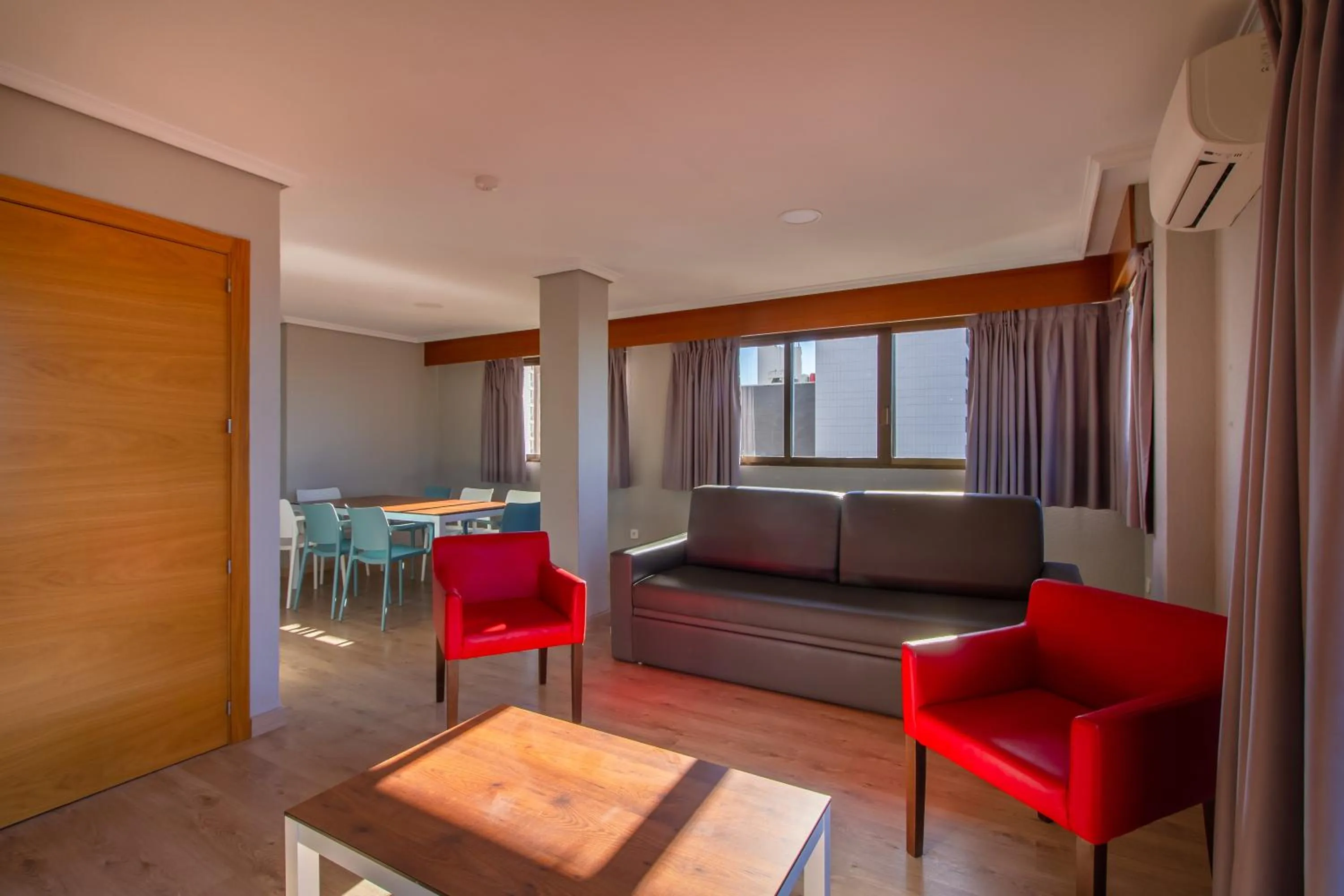 Living room in Apartamentos Michel Angelo Benidorm