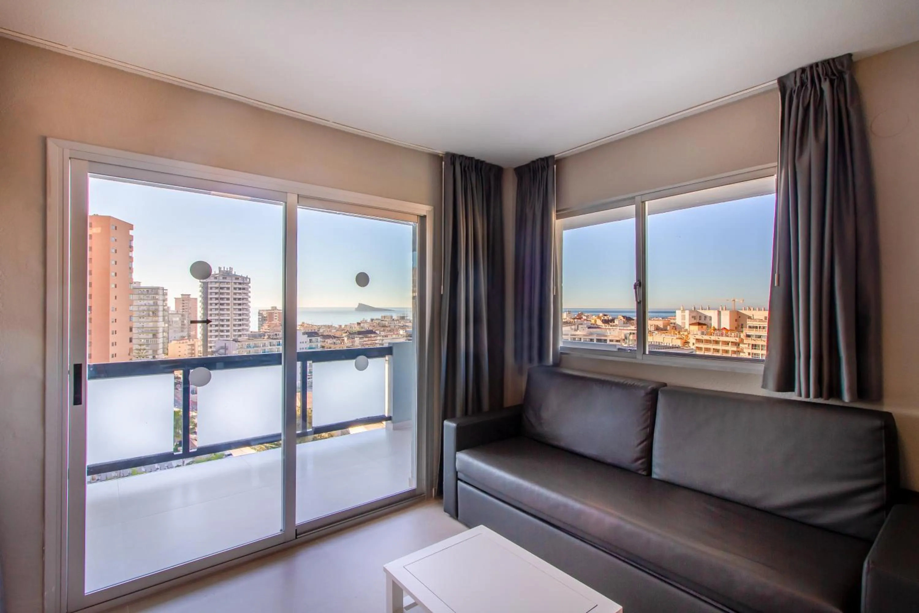 Living room in Apartamentos Michel Angelo Benidorm
