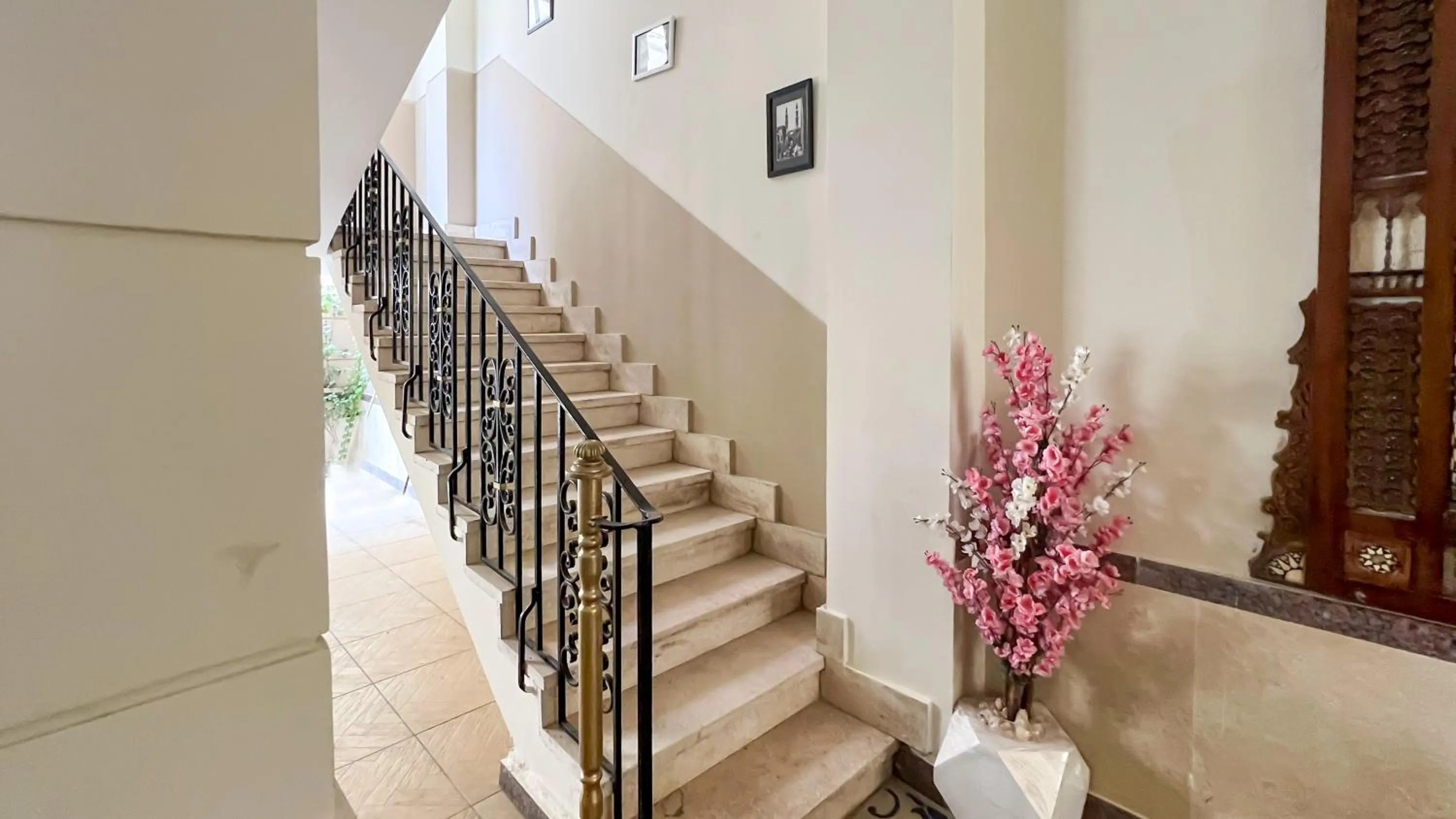 Lobby or reception in Osiris pyramids view inn