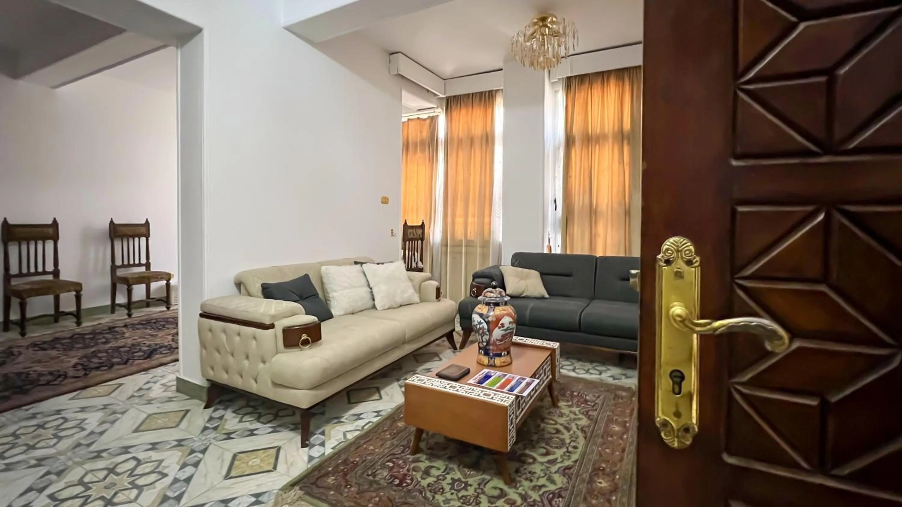 Living room in Osiris pyramids view inn