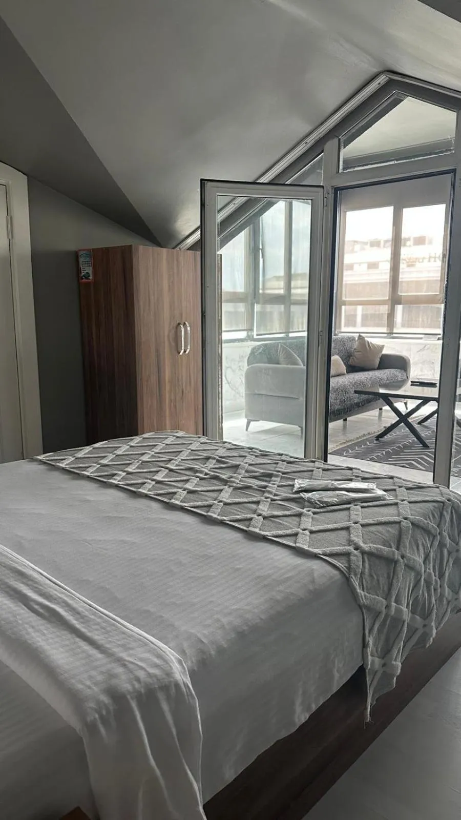 Bed in Heraldic Room Hotel