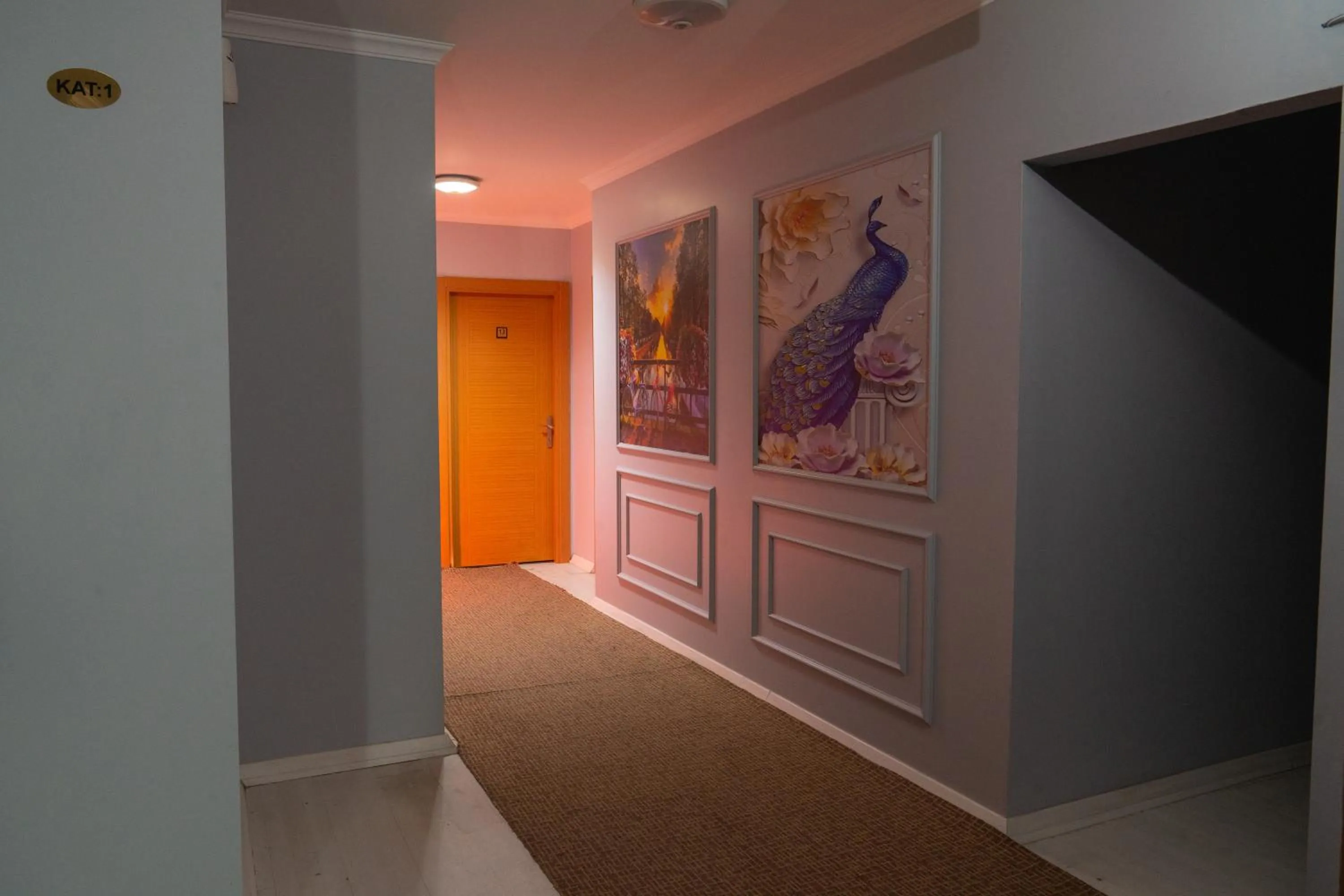 Floor plan in Heraldic Room Hotel