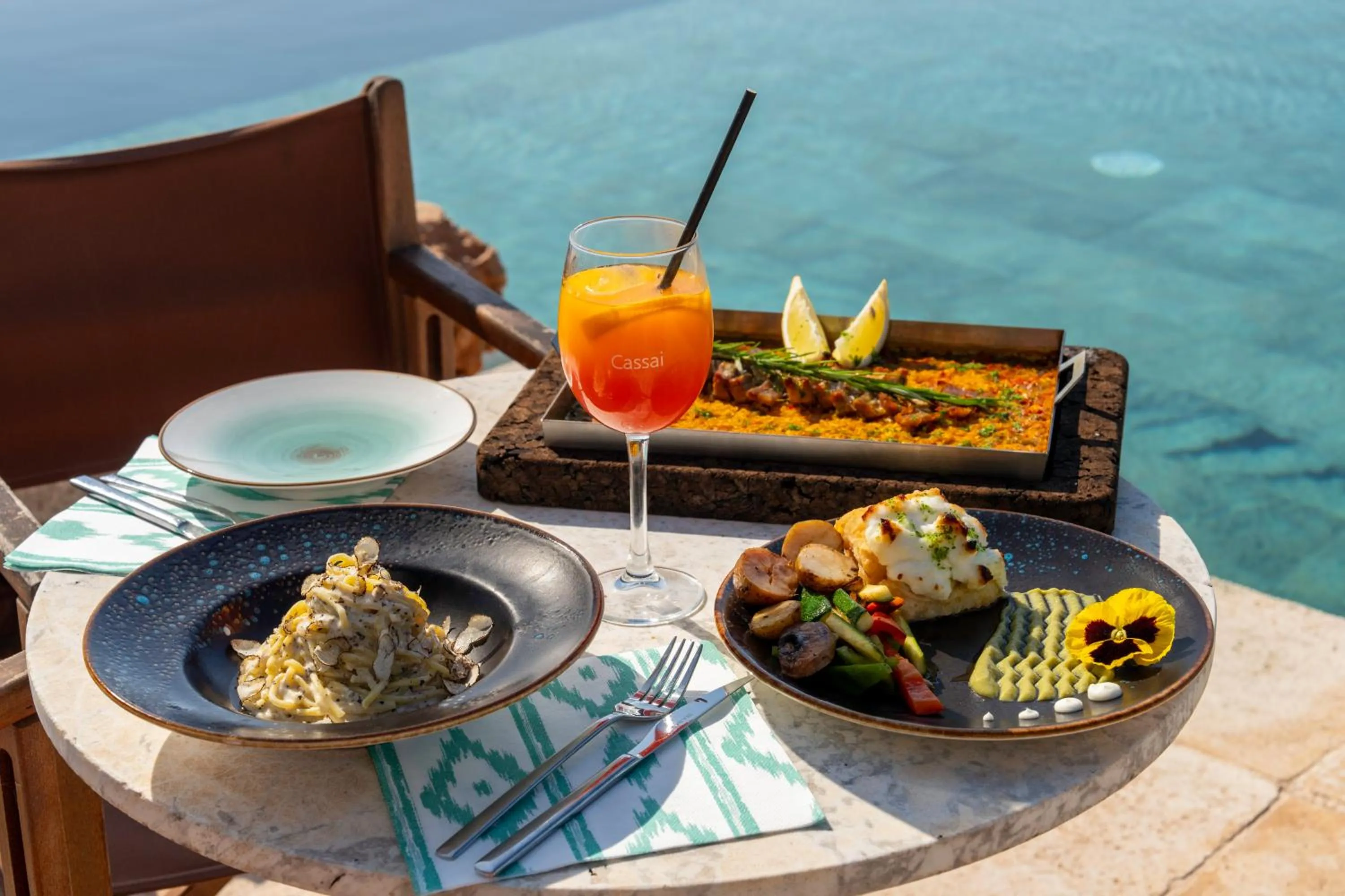 Food and drinks in Finca Hotel Rural Es Turó