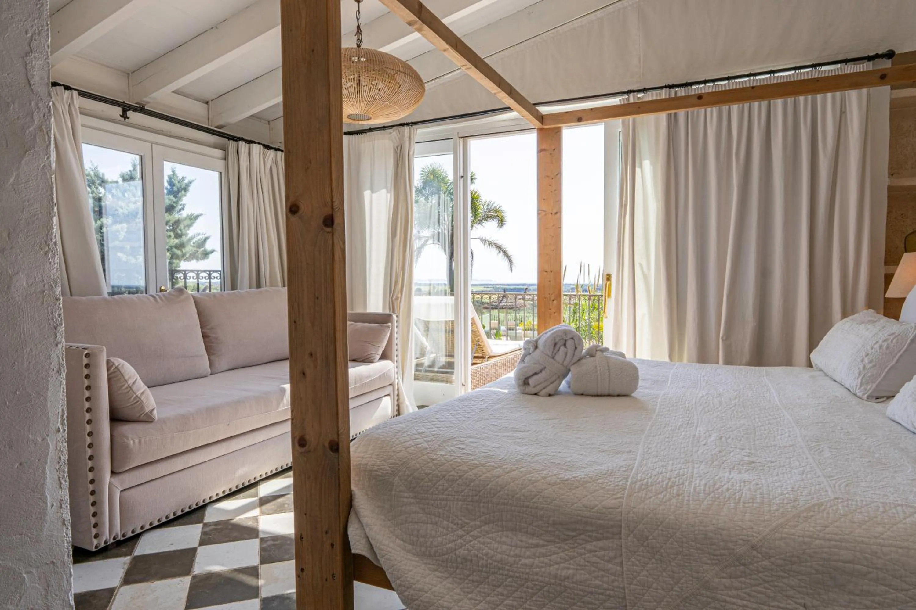 Bedroom, Bed in Finca Hotel Rural Es Turó